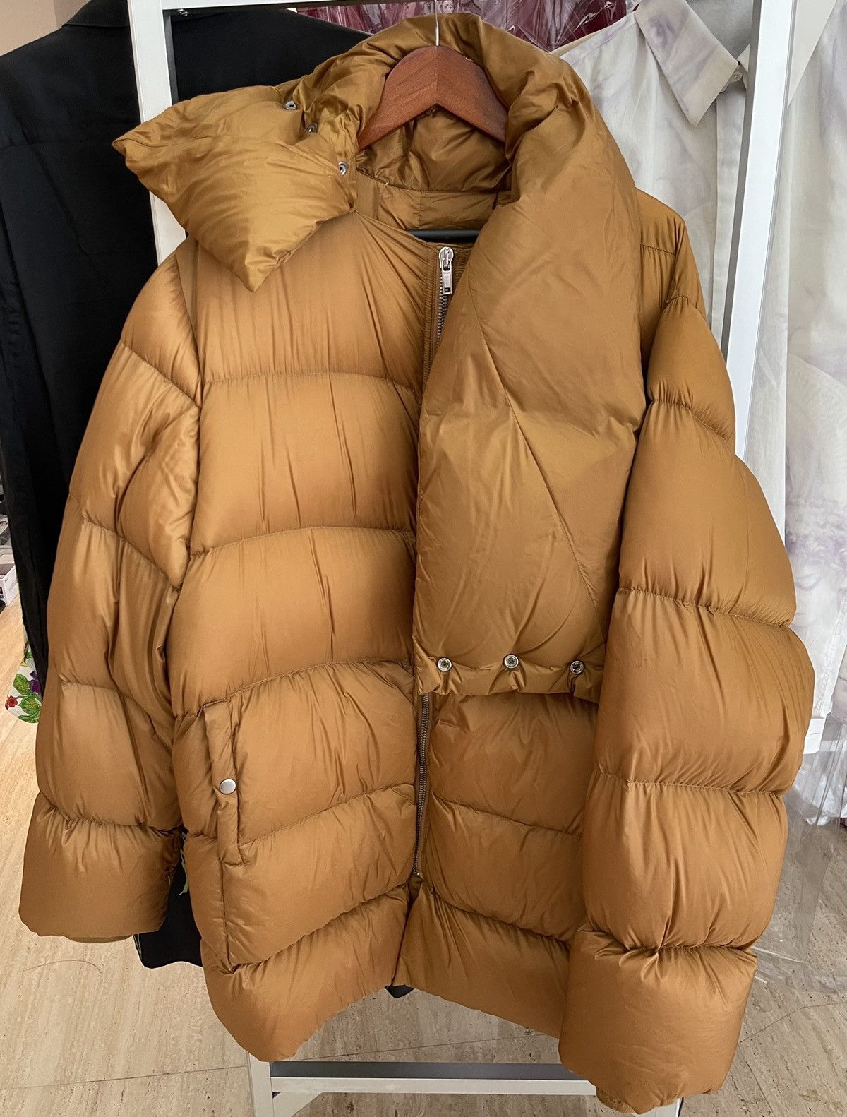 Rick Owens FW17 glitter puffer duvet jacket in gold ish mustard Size US M / EU 48-50 / 2 - 1 Thumbnail