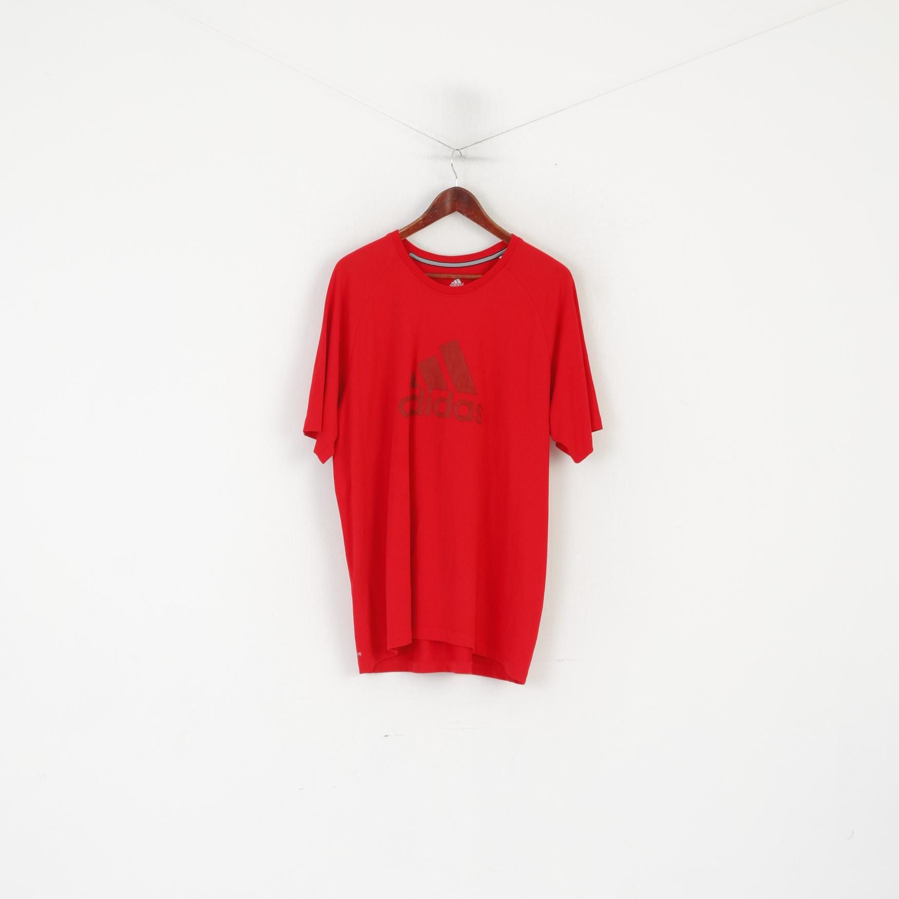 Adidas × Vintage Adidas Men XL T-Shirt Red Cotton Vintage Sport 8501 Size US XL / EU 56 / 4 - 1 Thumbnail
