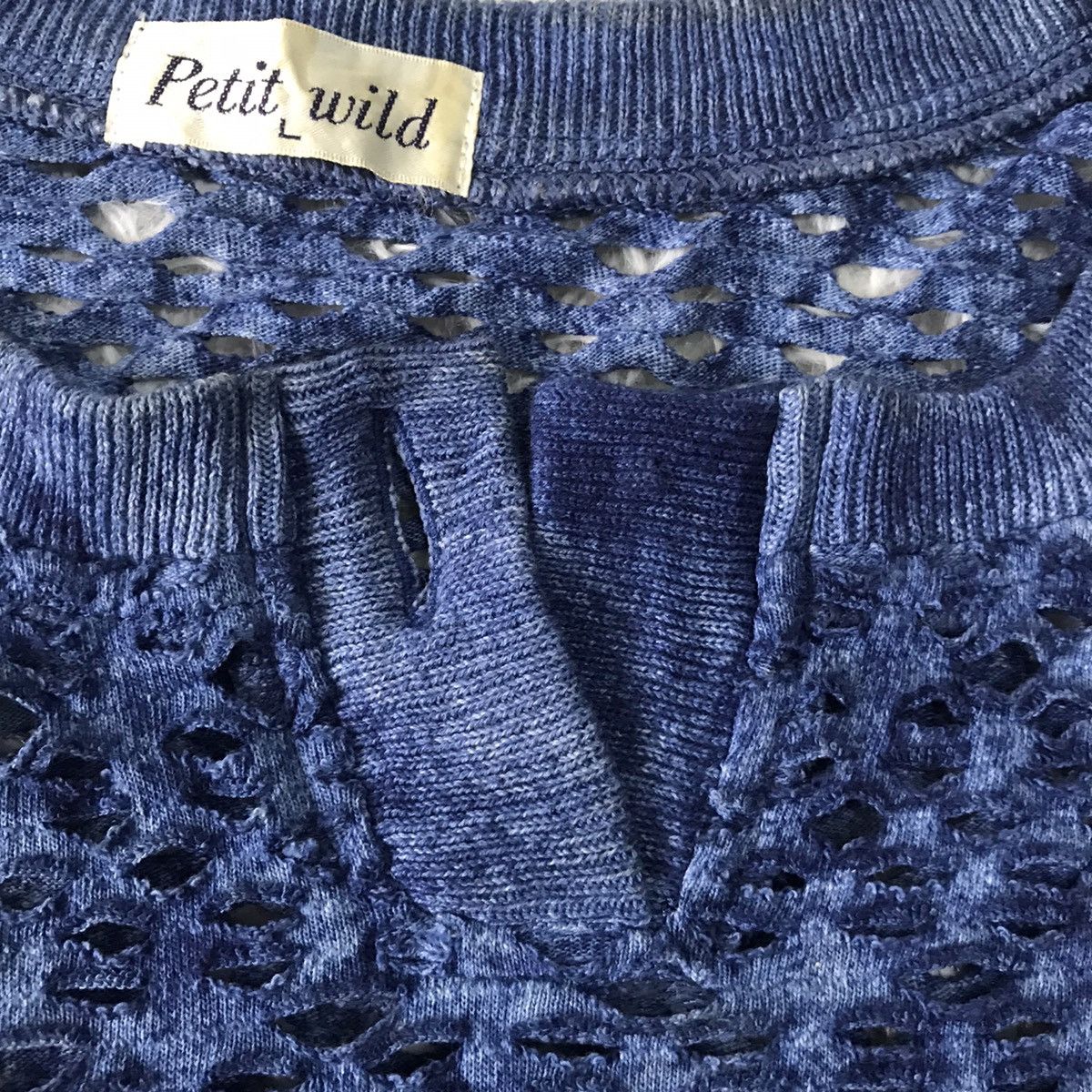 Japanese Brand 💥Nice Cutting Art Short Sleeve Top Petit Wild Size US L / EU 52-54 / 3 - 9 Thumbnail