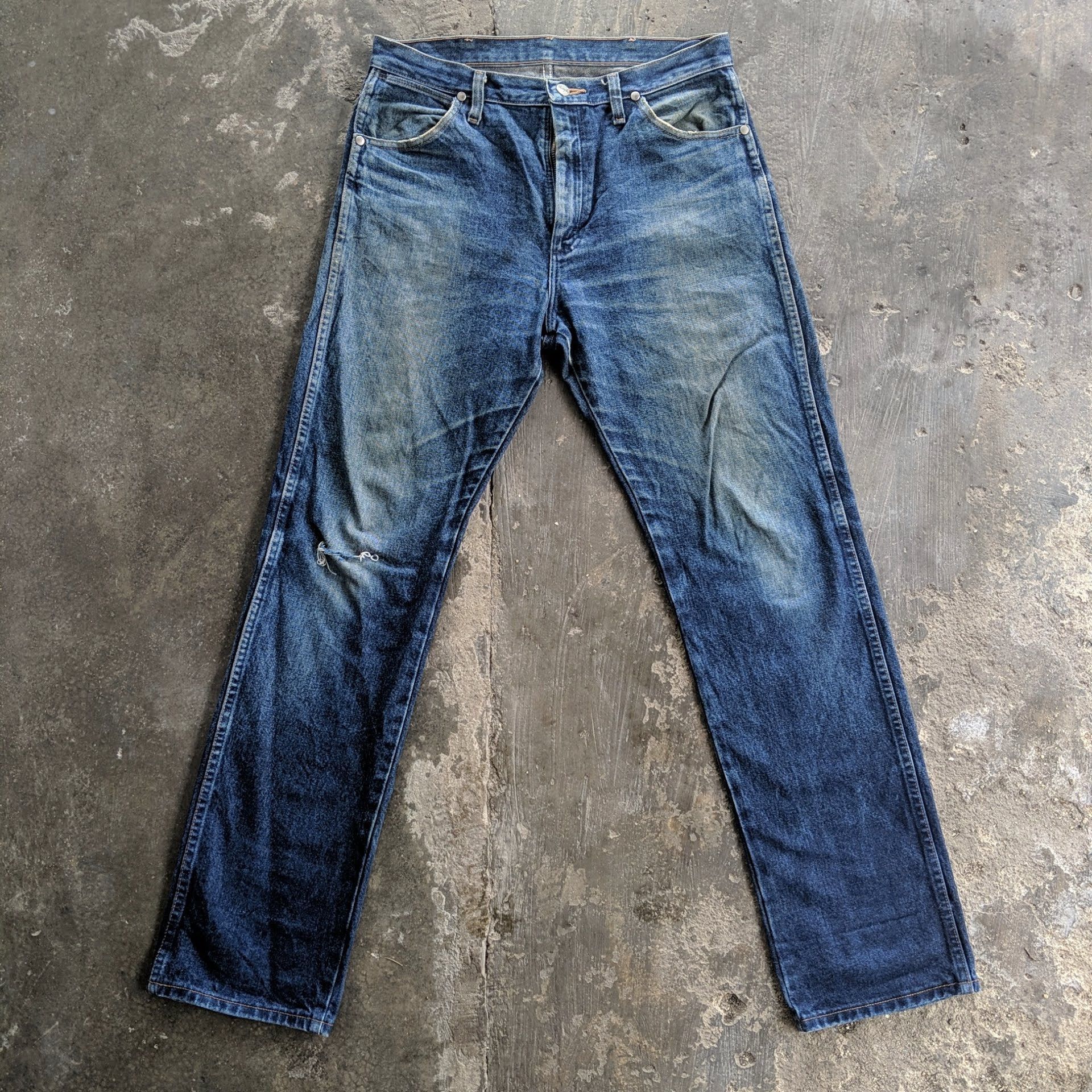 Japanese Brand Vtg Wrangler Japanese W33 Distressed Trousers Denim Jeans Size US 33 - 1 Thumbnail