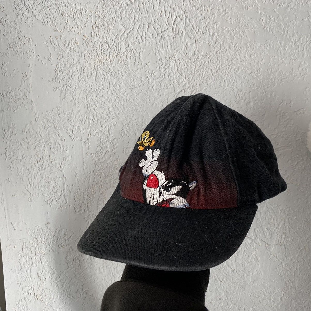 Disney RETRO WARNER BROS LOONEY TUNES 90s CAP Size ONE SIZE - 1 Thumbnail