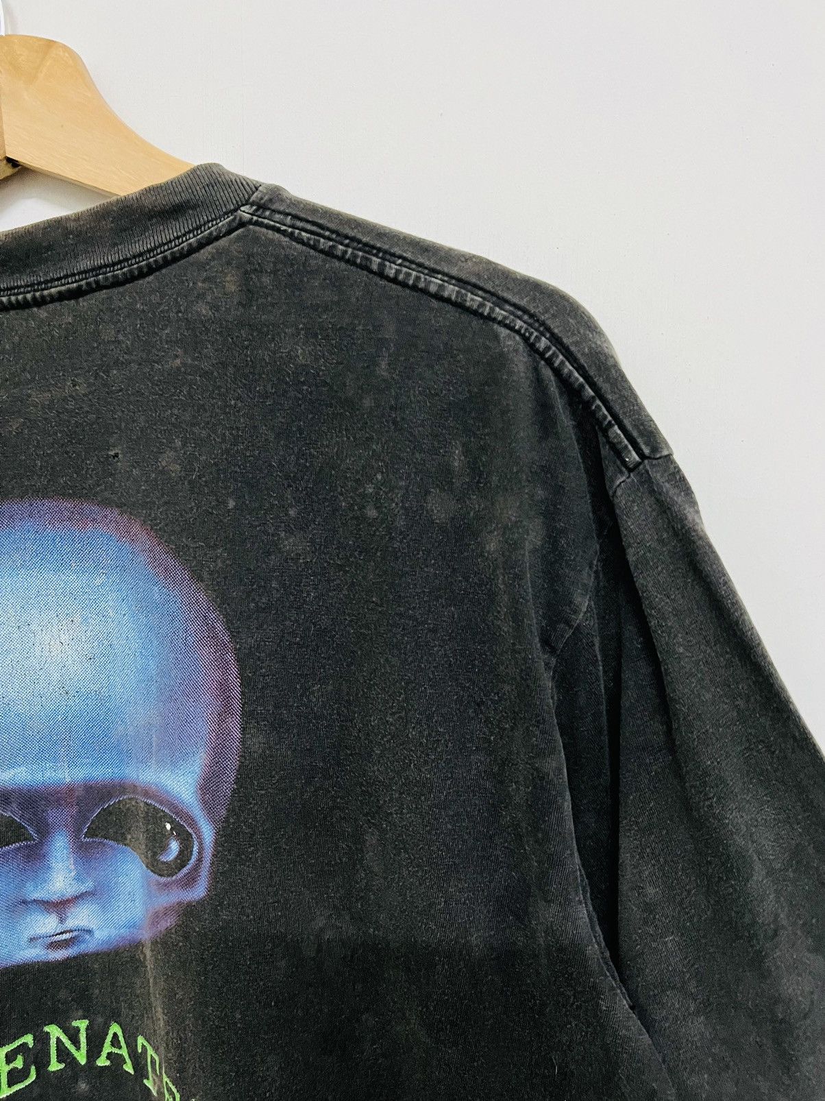 Alien Workshop Vintage THRASHED Alienated Eye Dye 1996 Tee Size US L / EU 52-54 / 3 - 13 Thumbnail