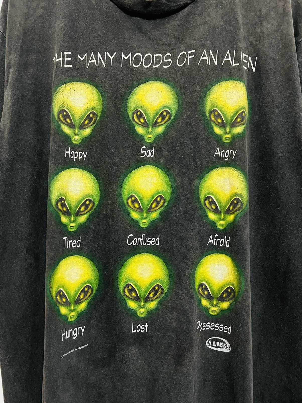 Alien Workshop Vintage THRASHED Alienated Eye Dye 1996 Tee Size US L / EU 52-54 / 3 - 2 Thumbnail