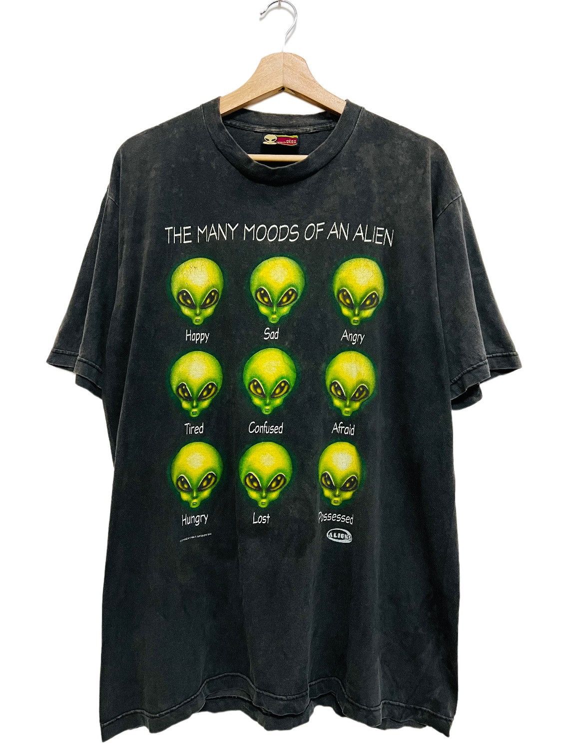 Alien Workshop Vintage THRASHED Alienated Eye Dye 1996 Tee Size US L / EU 52-54 / 3 - 1 Thumbnail
