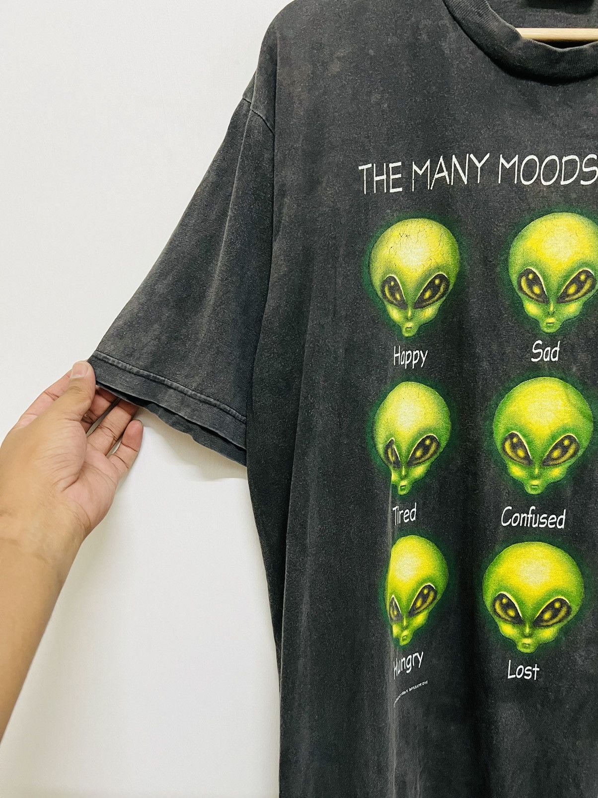 Alien Workshop Vintage THRASHED Alienated Eye Dye 1996 Tee Size US L / EU 52-54 / 3 - 3 Thumbnail