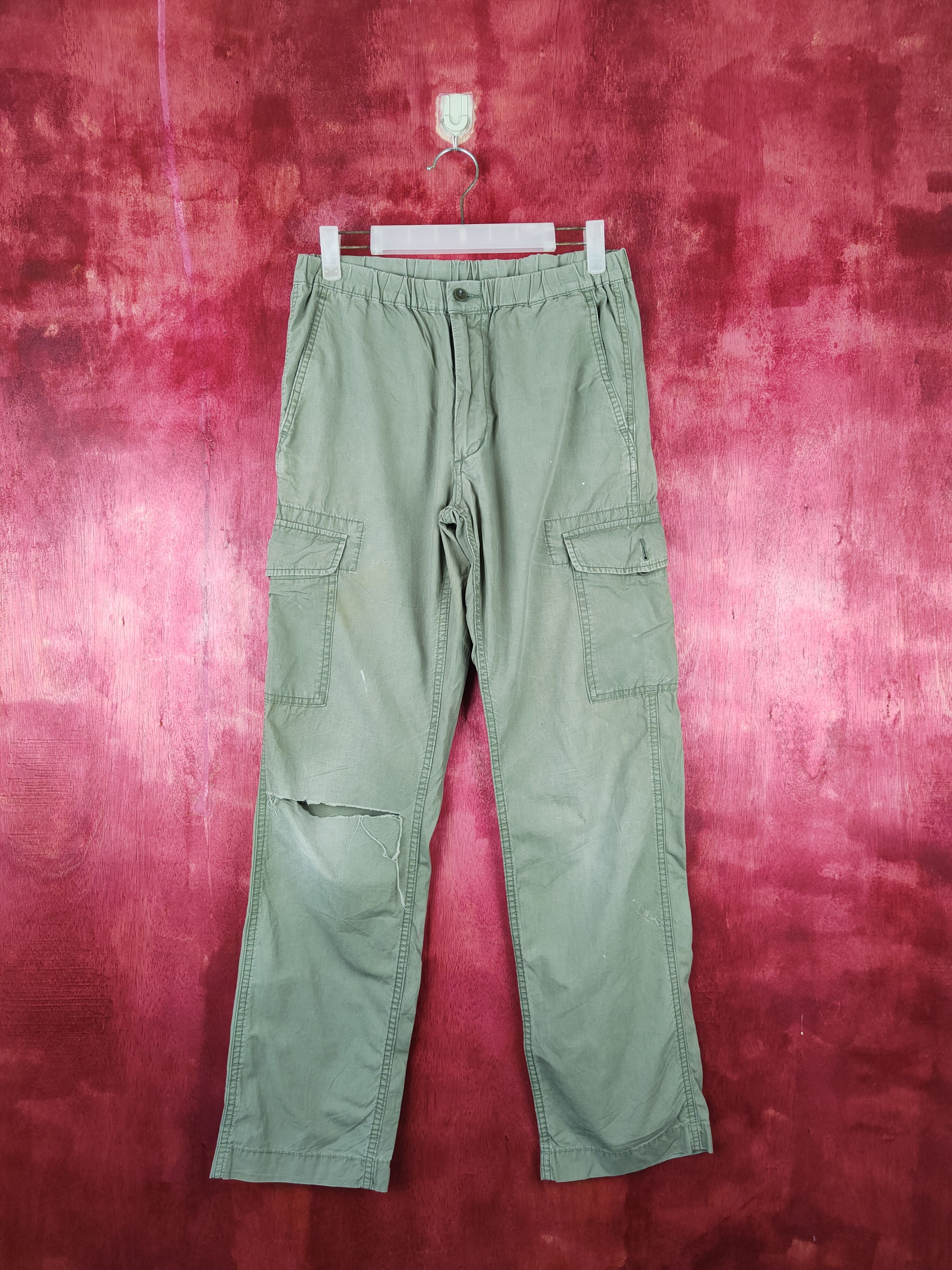 Japanese Brand × Uniqlo Uniqlo Army Green Multi Pocket Tactical Cargo Pants #5941 Size US 28 / EU 44 - 1 Thumbnail