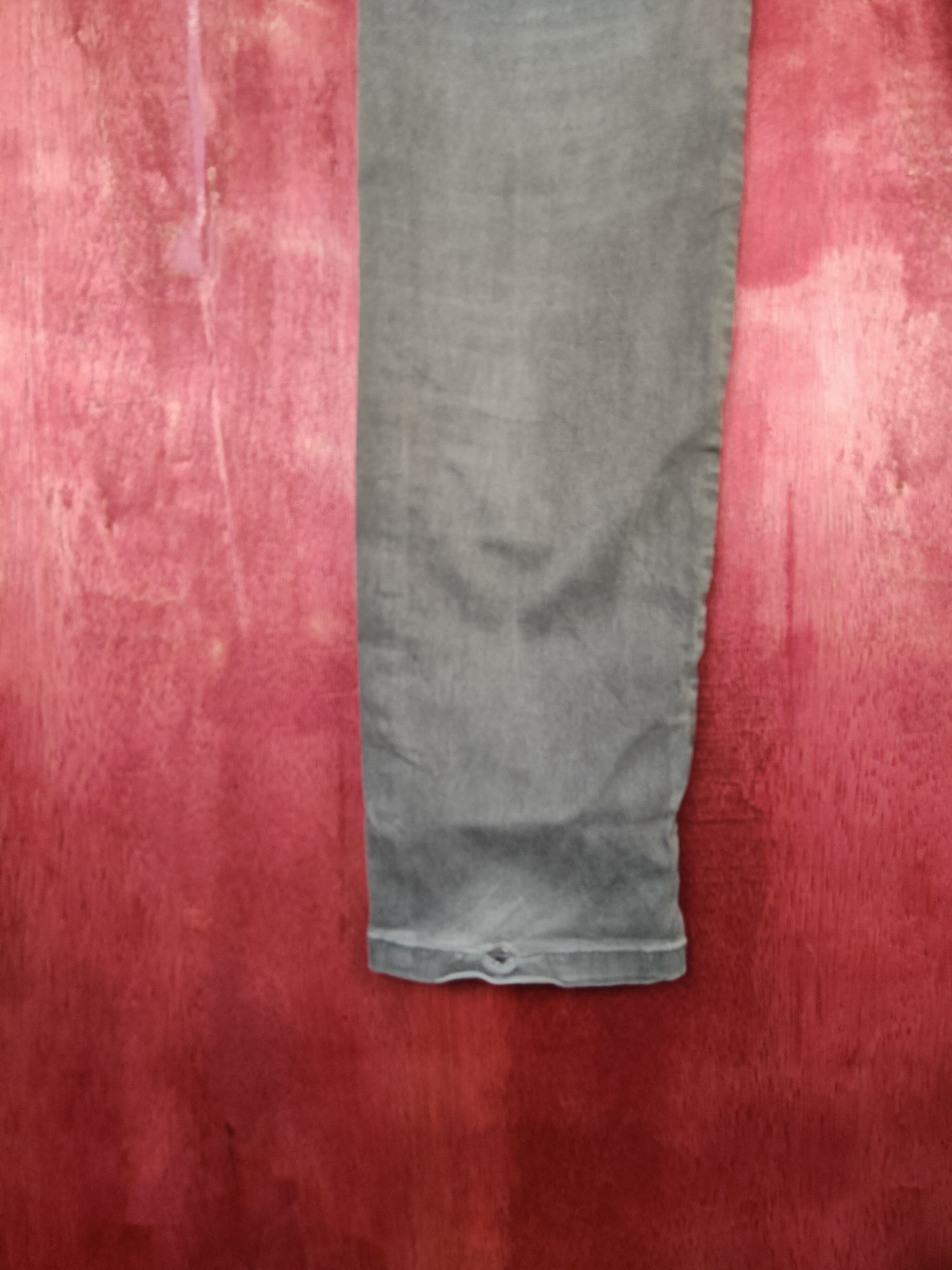 Japanese Brand × Vintage Uniqlo Grey Slimfit Multi Pocket Tactical Cargo Pants #5942 Size US 28 / EU 44 - 10 Thumbnail