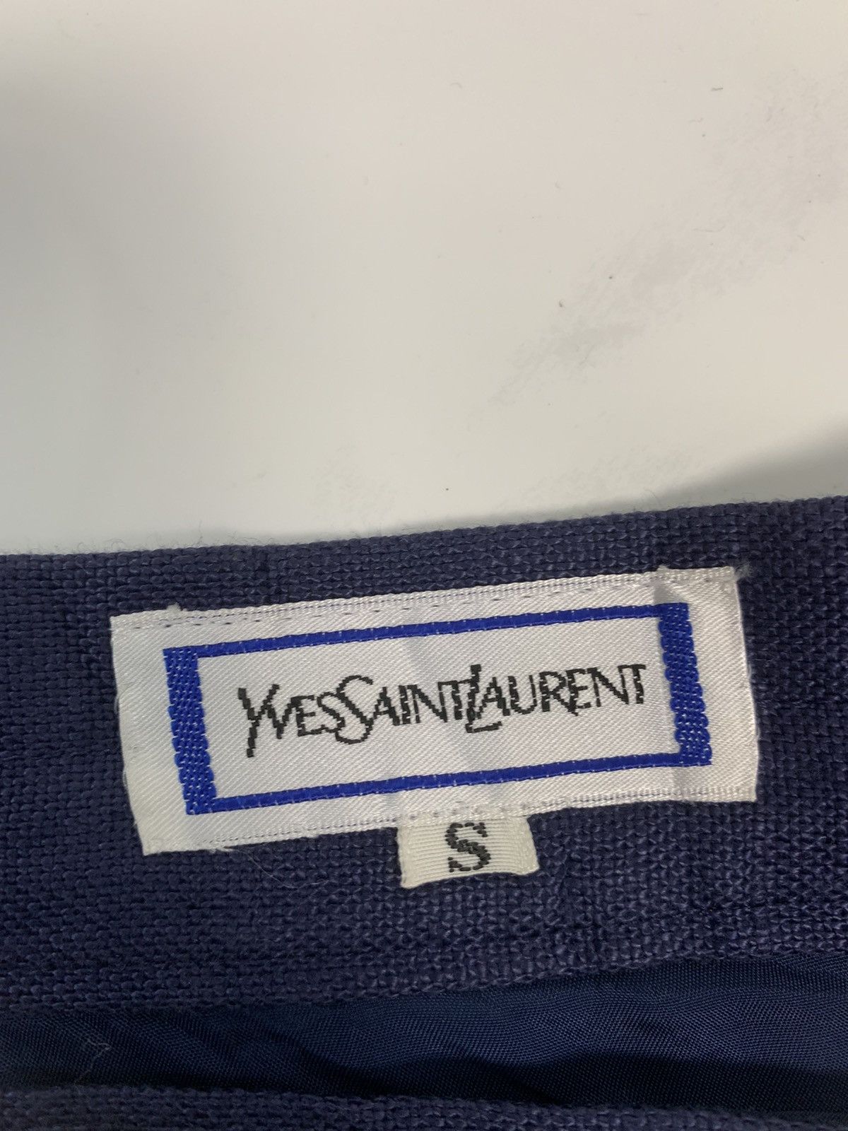 Yves Saint Laurent Yves Saint Laurent Midi Skirt Size 25" / US 0 / IT 36 - 7 Thumbnail