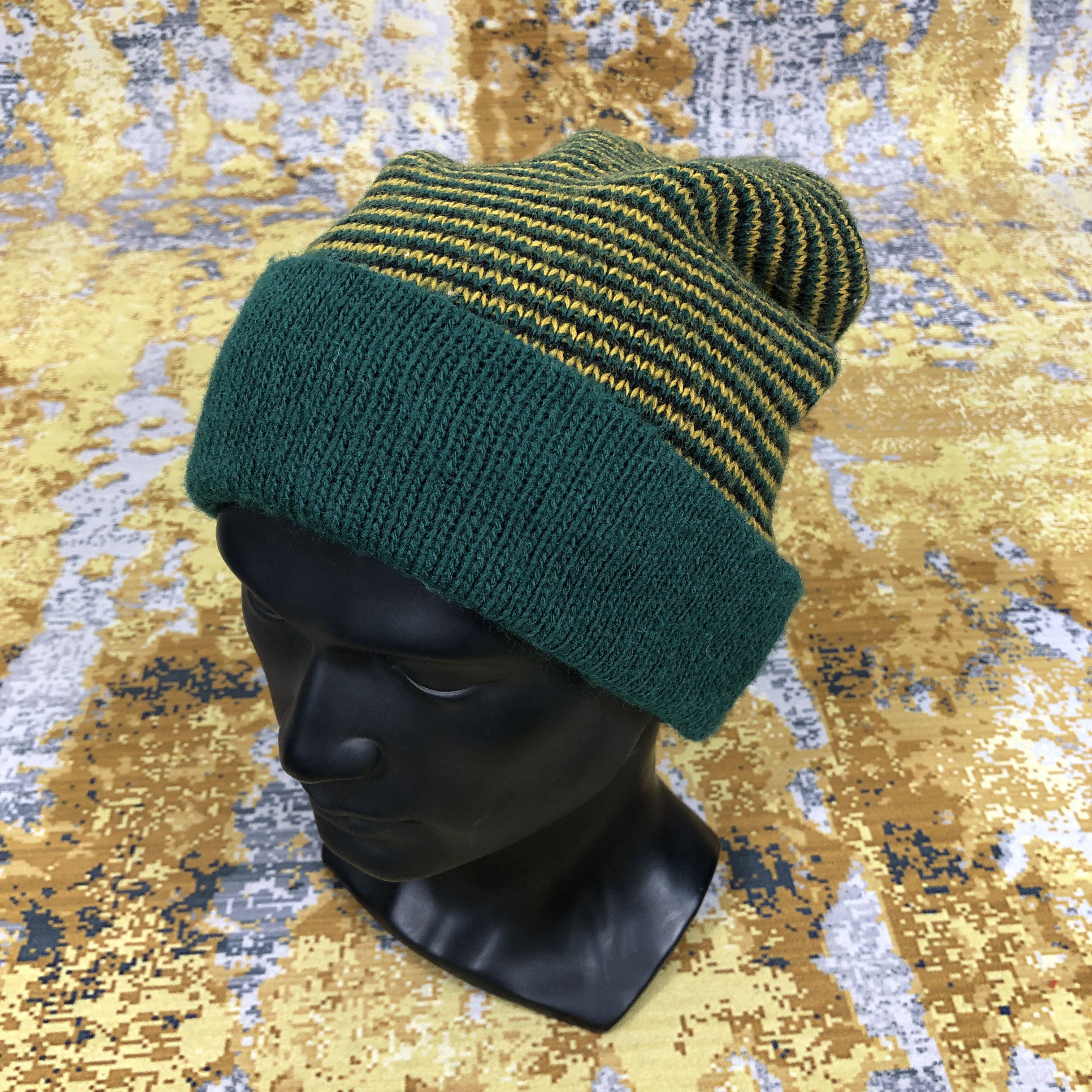 Vintage Vintage Unknown Stripe Beanie Hat B1995 Size ONE SIZE - 1 Thumbnail