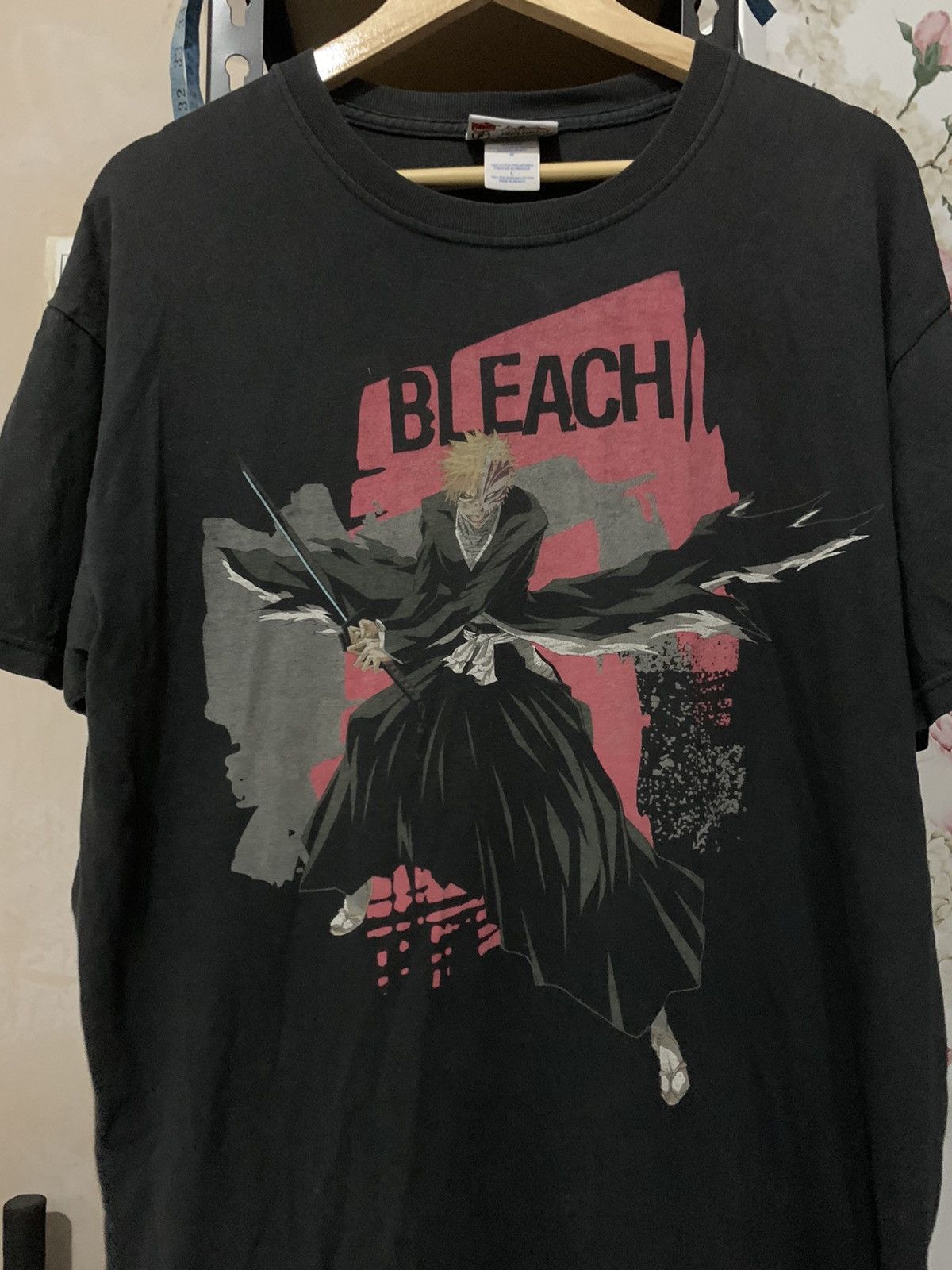 Anime × Japanese Brand × Vintage VINTAGE 00s BLEACH ICHIGO SHONEN JUMP ANIME SHIRT Size US L / EU 52-54 / 3 - 1 Thumbnail