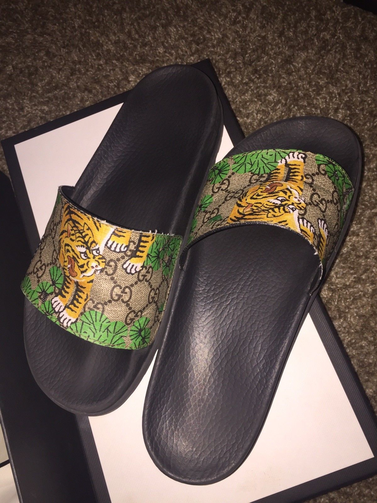 Gucci bengal shops slides