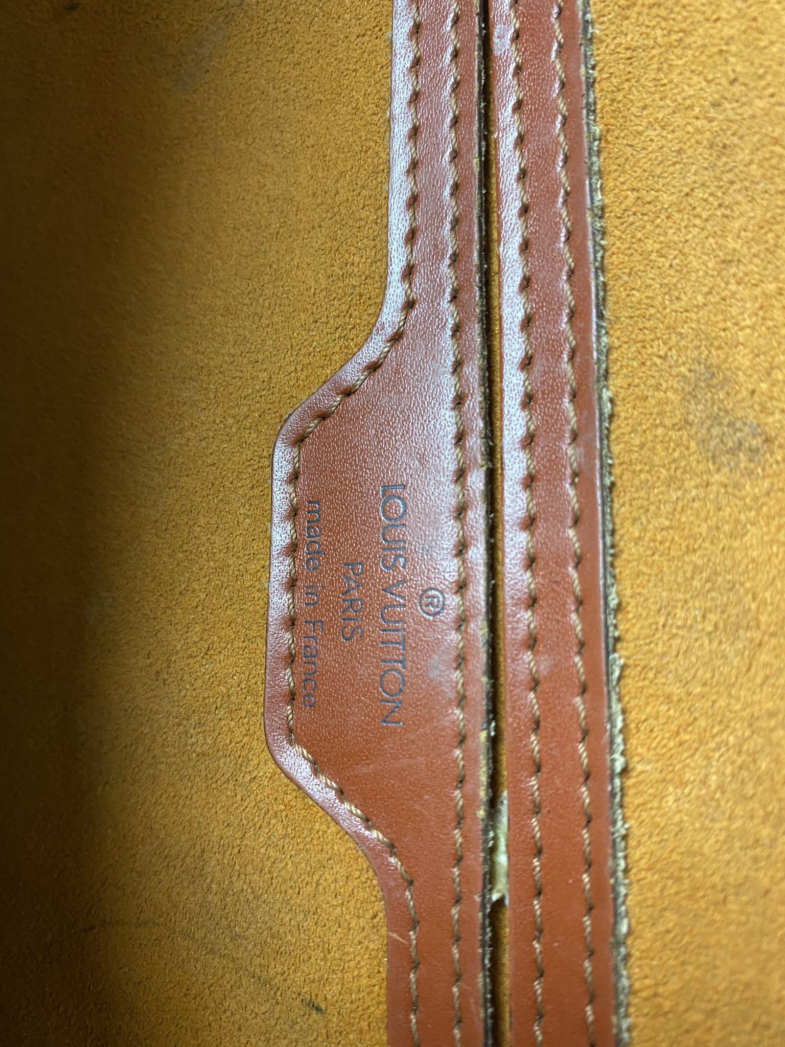 Louis Vuitton Louis Viutton 1999 vintage bag epi leather small logo Size ONE SIZE - 9 Thumbnail