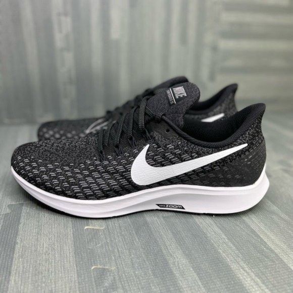 Nike Air Zoom Pegasus 35 Running Shoe Black White