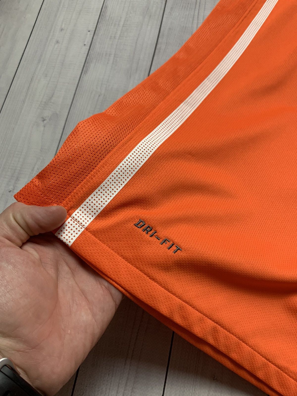 Nike × Vintage Vintage soccer jersey Nederland Holland Nike Orange size L Size US L / EU 52-54 / 3 - 3 Thumbnail