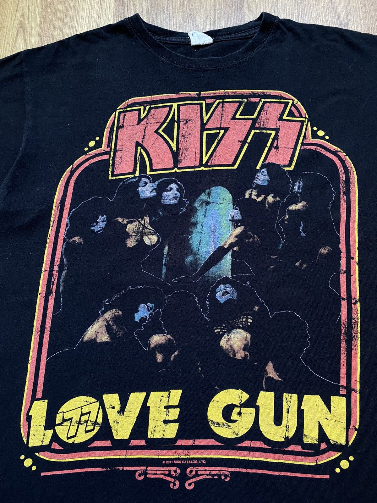 Band Tees Vintage Kiss Love Gun T Shirt Tee Guns N Roses Alice Cooper Size US L / EU 52-54 / 3 - 2 Thumbnail