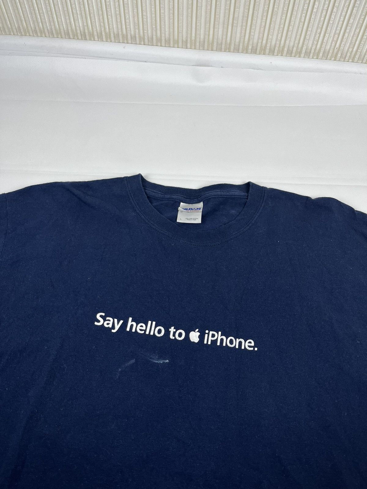 Apple Apple Vintage “Say HelloTo IPhone” 00s Y2K Size US L / EU 52-54 / 3 - 4 Thumbnail