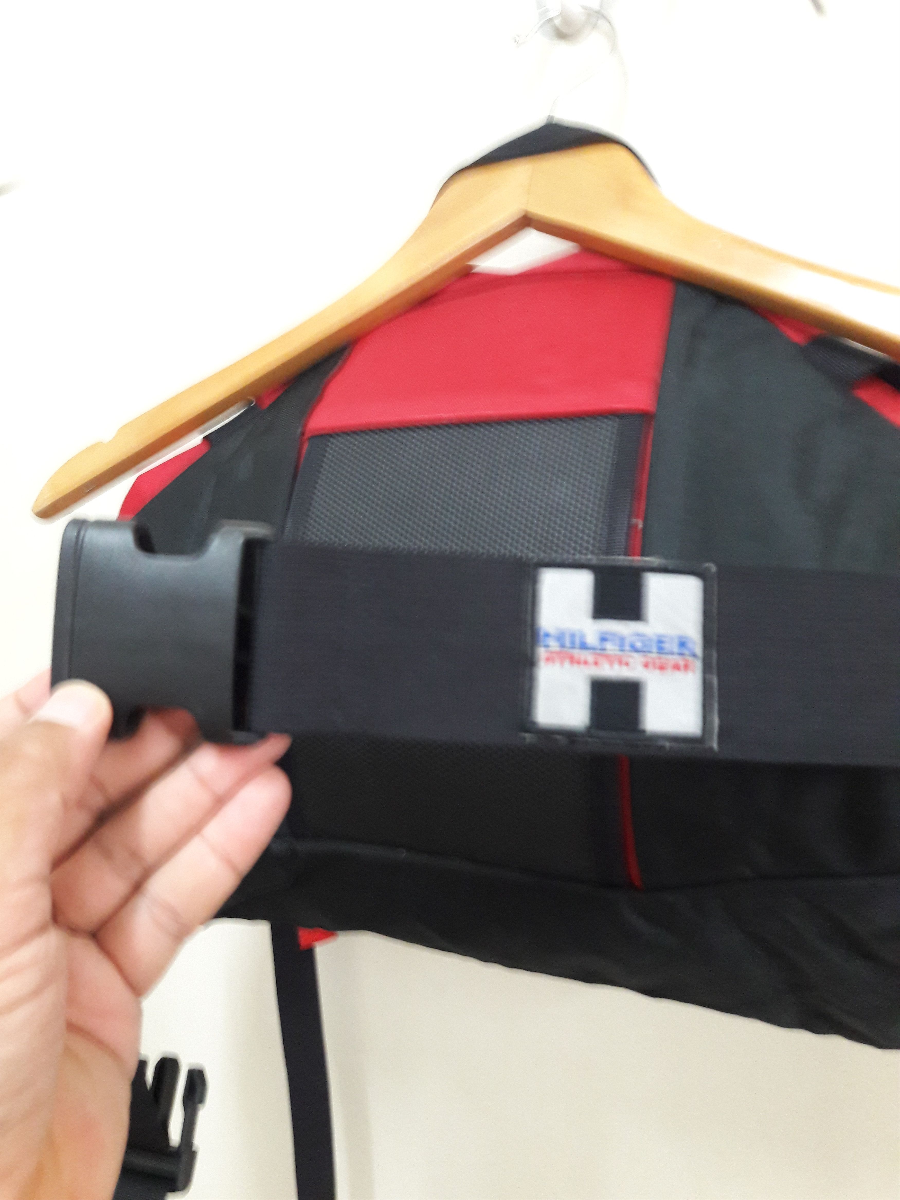Tommy Hilfiger Vintage 90s Tommy Hilfiger Athletic Gear big logo porch bag Size ONE SIZE - 7 Thumbnail