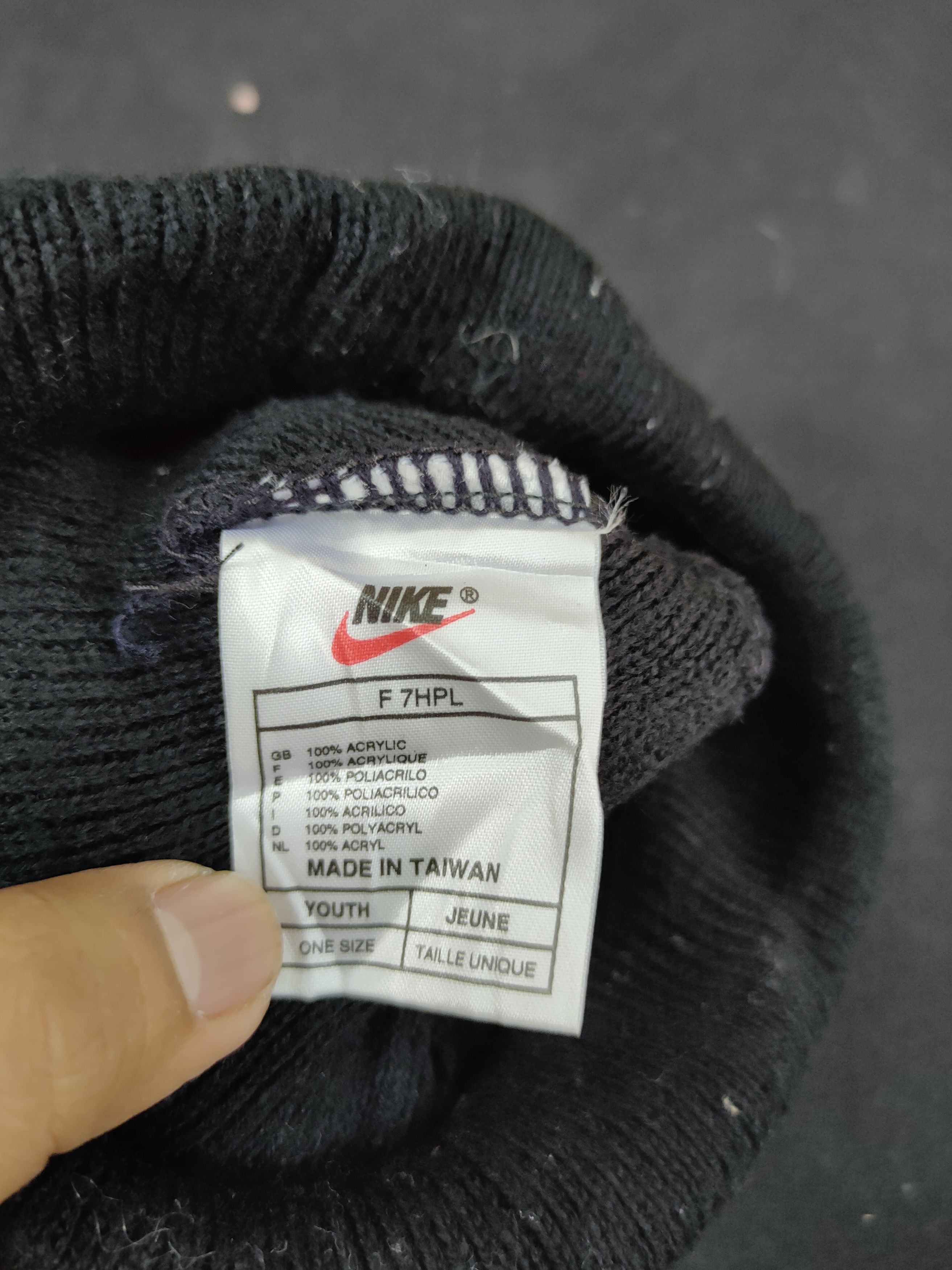 Nike × Vintage Nike Black vintage big logo beanie hat snow cap #013 Size ONE SIZE - 6 Thumbnail