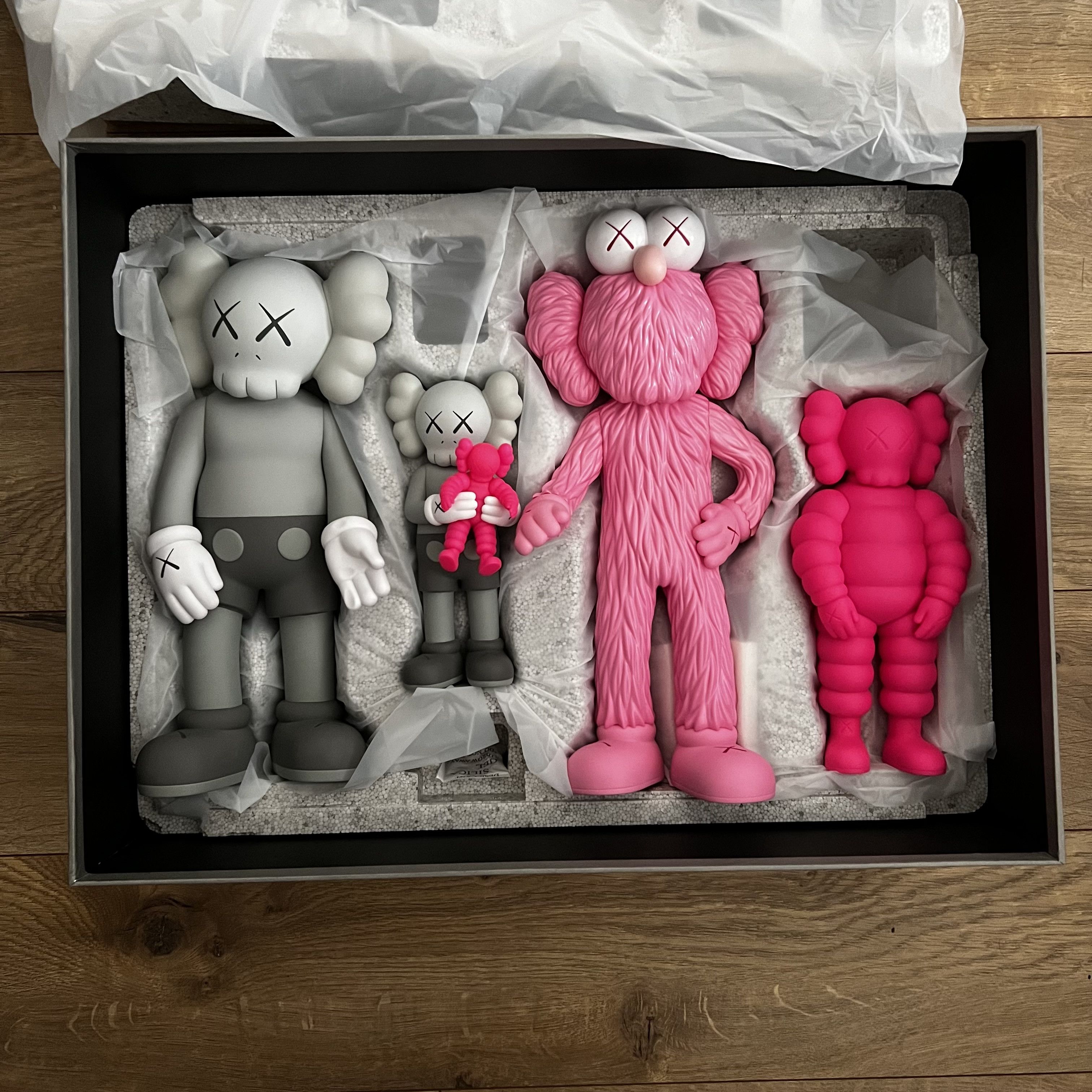Kaws Kaws Family Vinyl Figures Grey/Pink Grailed