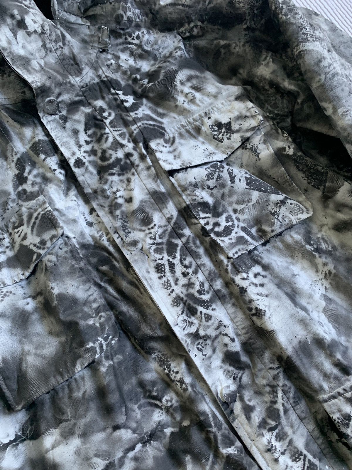 Handmade Perfect Painted Parka Size US L / EU 52-54 / 3 - 8 Thumbnail