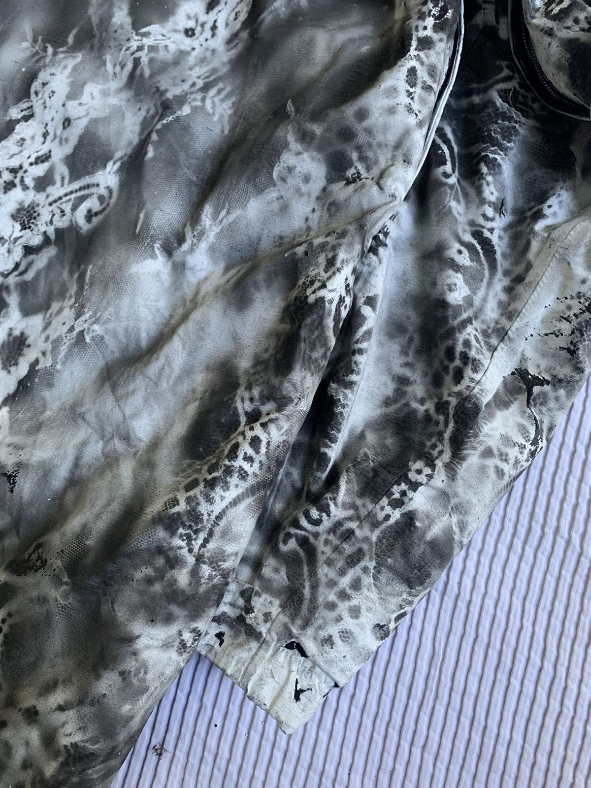 Handmade Perfect Painted Parka Size US L / EU 52-54 / 3 - 24 Thumbnail
