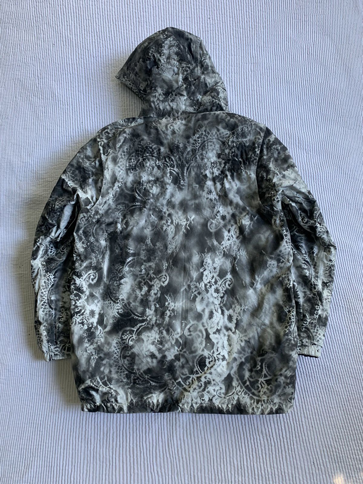 Handmade Perfect Painted Parka Size US L / EU 52-54 / 3 - 19 Thumbnail
