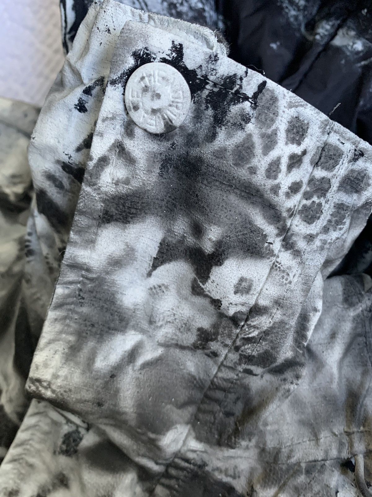 Handmade Perfect Painted Parka Size US L / EU 52-54 / 3 - 14 Thumbnail