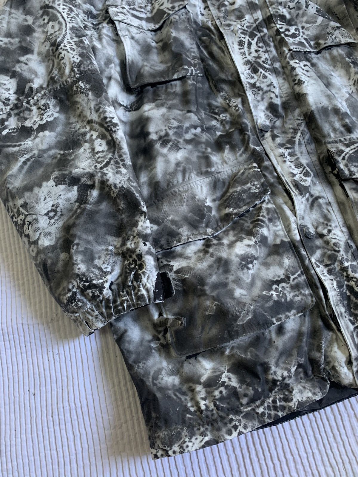 Handmade Perfect Painted Parka Size US L / EU 52-54 / 3 - 3 Thumbnail