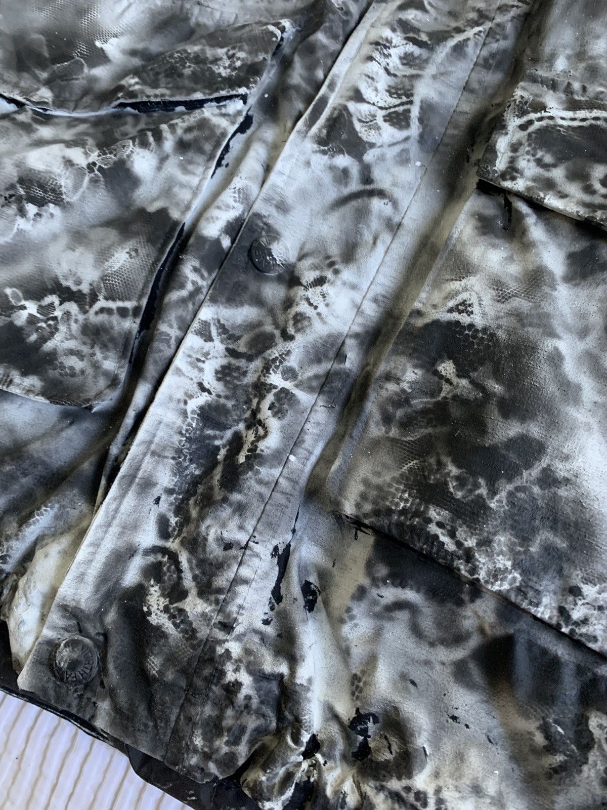 Handmade Perfect Painted Parka Size US L / EU 52-54 / 3 - 16 Thumbnail