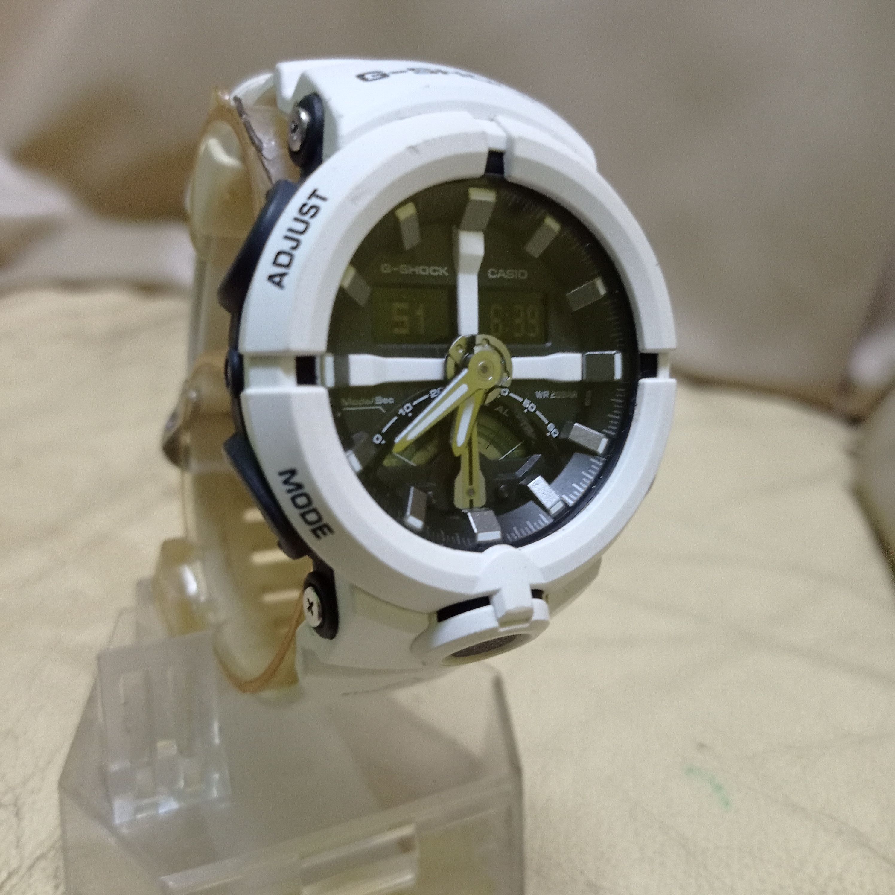 Casio COOL WHITE "G SHOCK GA-500" (JAPAN WATCH) Size ONE SIZE - 1 Thumbnail