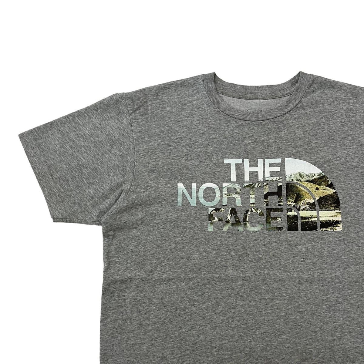 The North Face The North Face With Mountains Big Logo Size US M / EU 48-50 / 2 - 4 Thumbnail