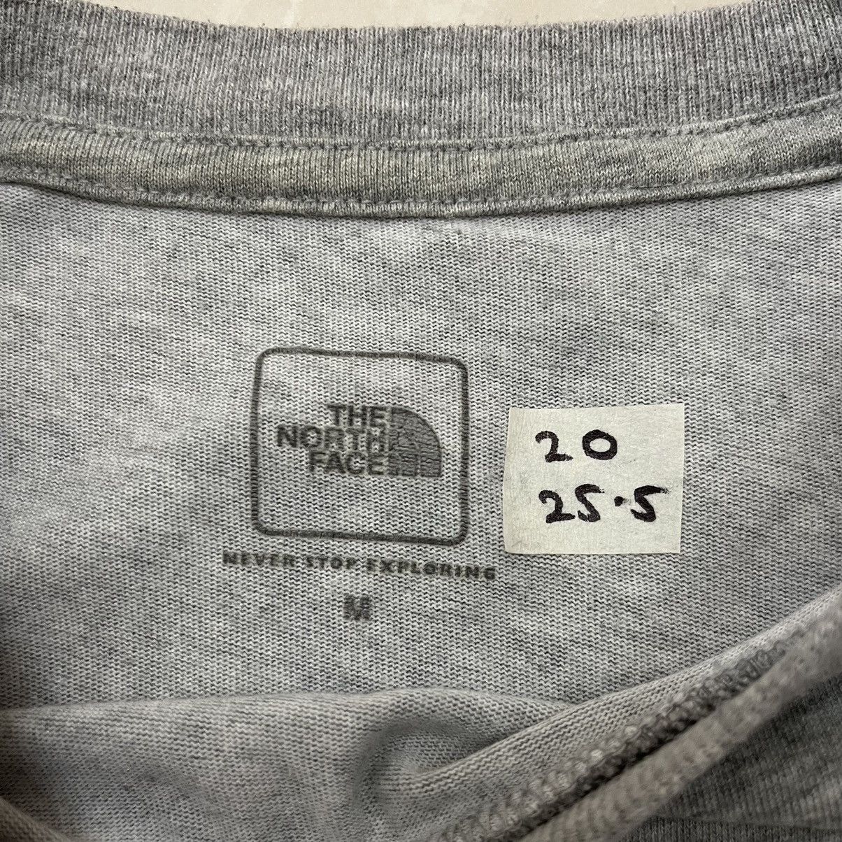 The North Face The North Face With Mountains Big Logo Size US M / EU 48-50 / 2 - 6 Thumbnail
