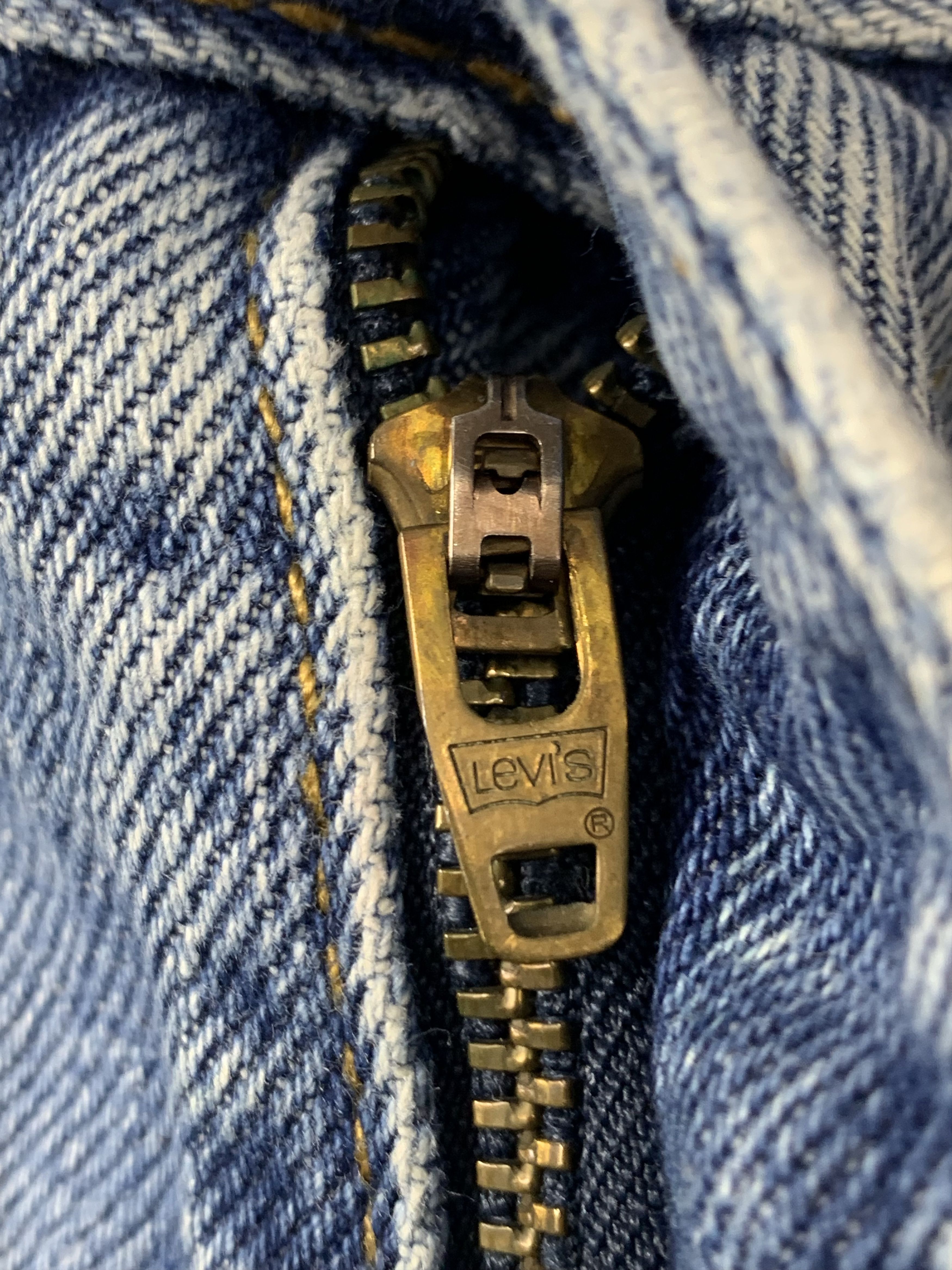 Levi's Vintage Levis 560 Light Wash Jeans DP2050 Size US 39 - 11 Thumbnail