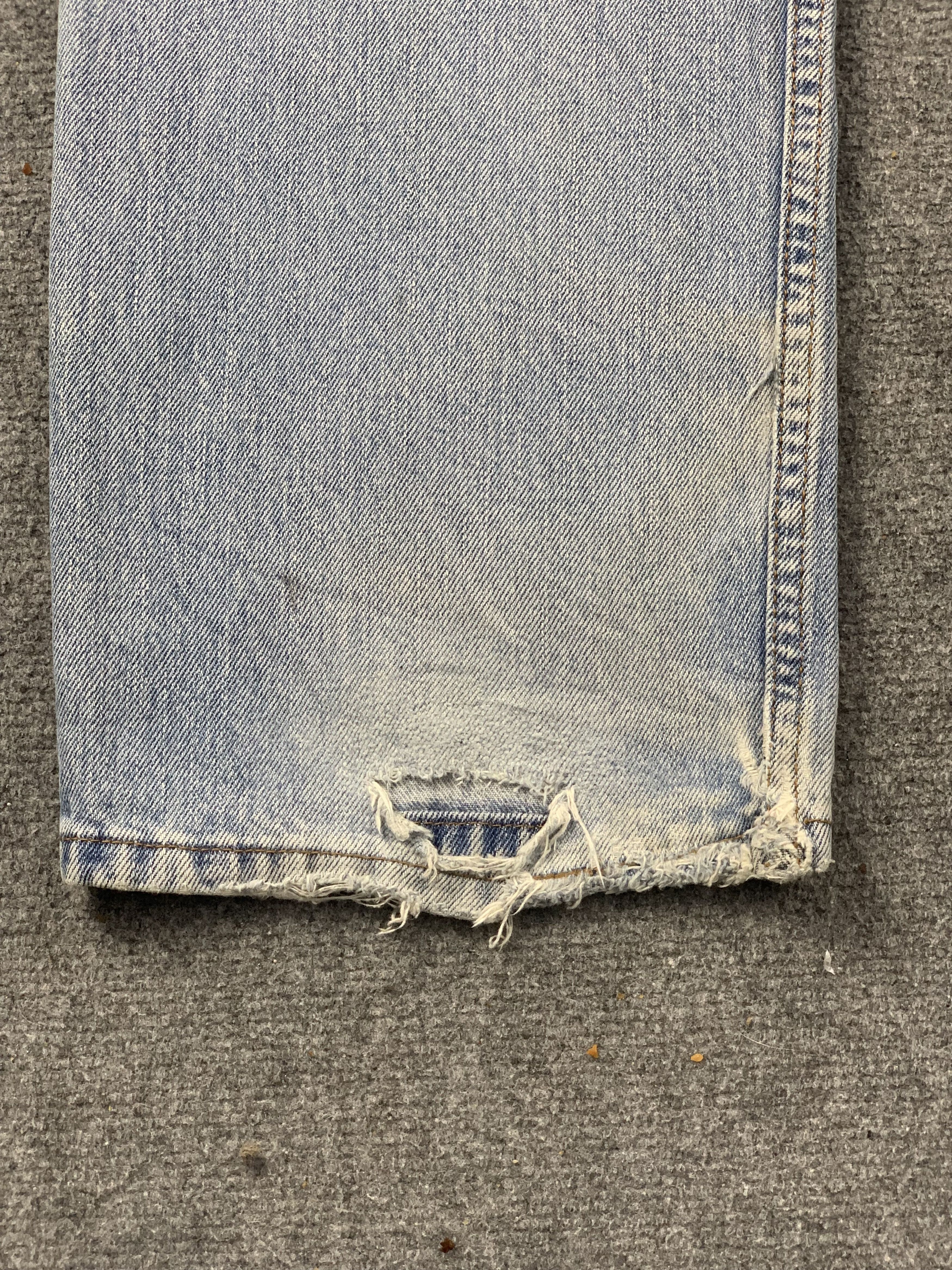Levi's Vintage Levis 505 Light Washed Jeans DP2053 Size US 35 - 13 Thumbnail