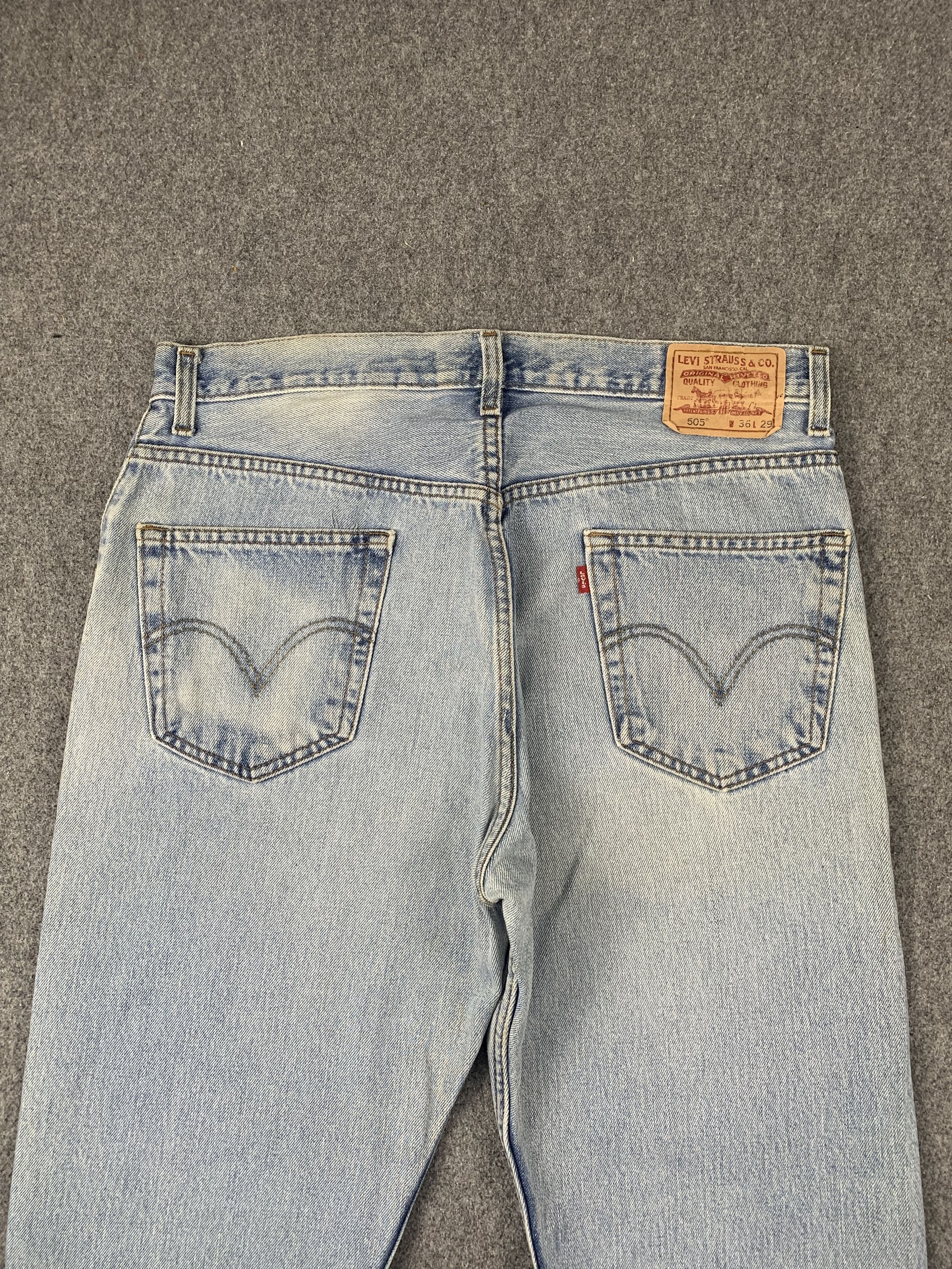 Levi's Vintage Levis 505 Light Washed Jeans DP2053 Size US 35 - 4 Thumbnail