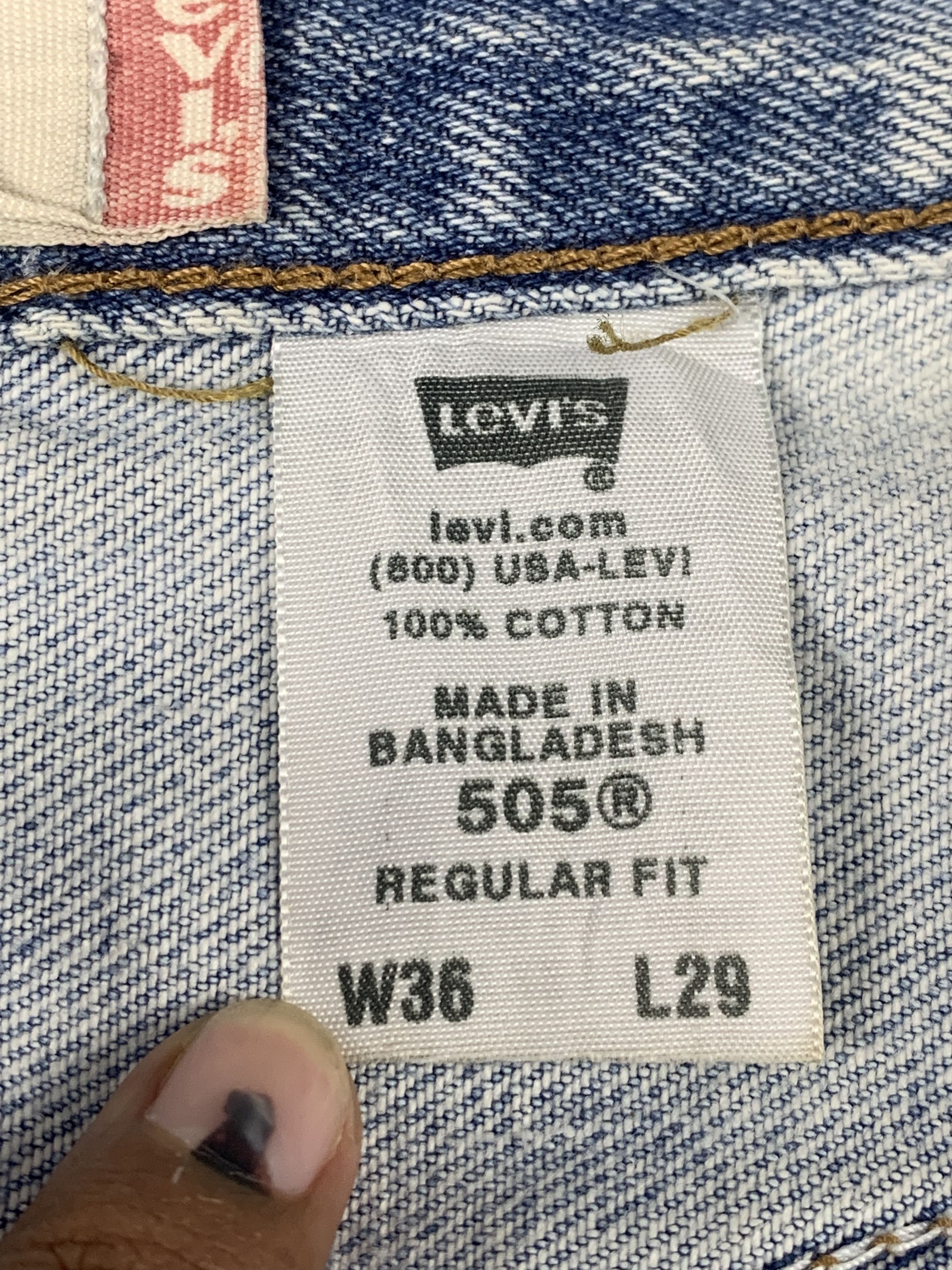 Levi's Vintage Levis 505 Light Washed Jeans DP2053 Size US 35 - 7 Thumbnail