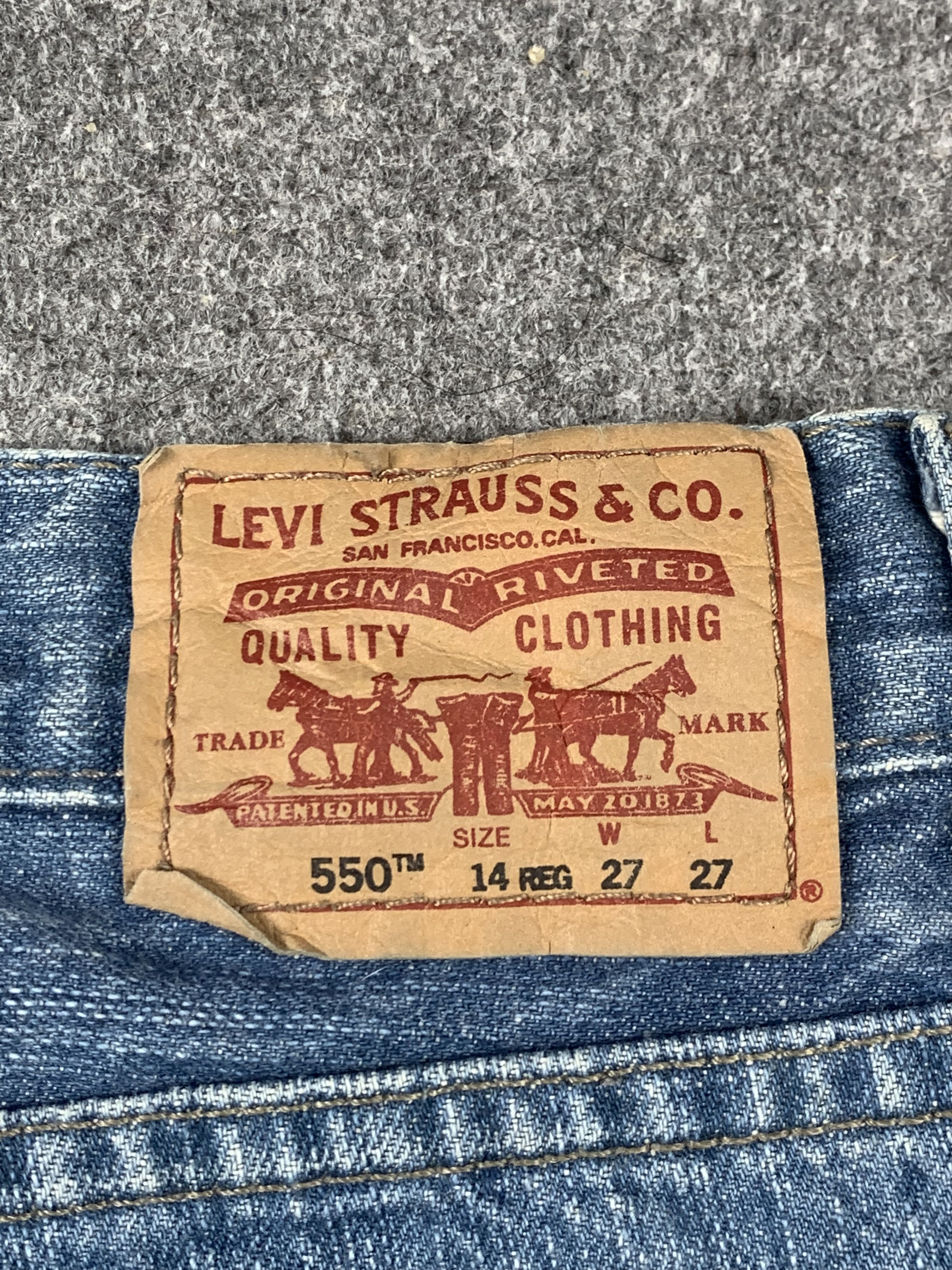 Levi's Vintage Levis 550 Faded Blue Jeans DP2054 Size US 27 - 5 Thumbnail