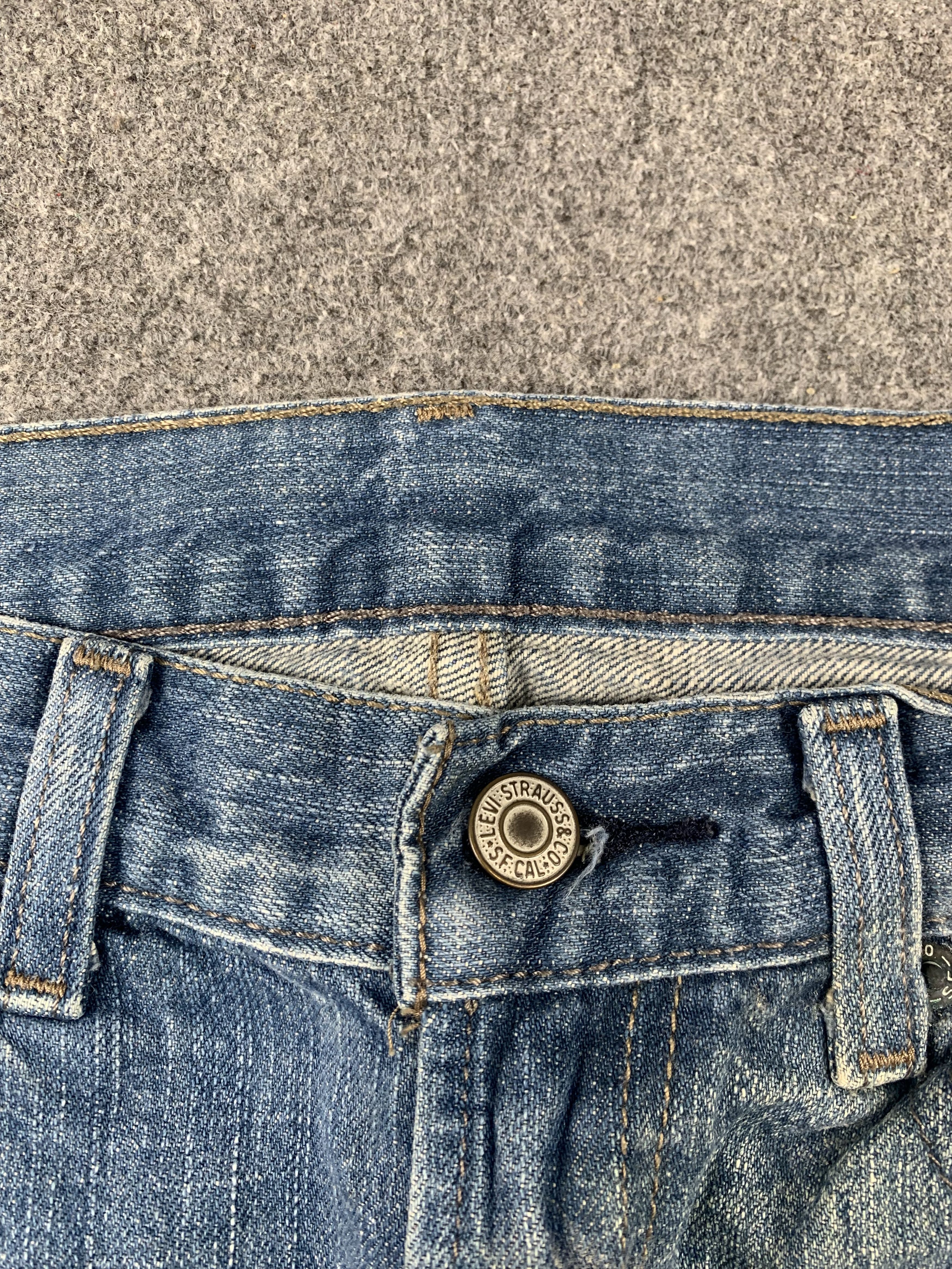 Levi's Vintage Levis 550 Faded Blue Jeans DP2054 Size US 27 - 12 Thumbnail