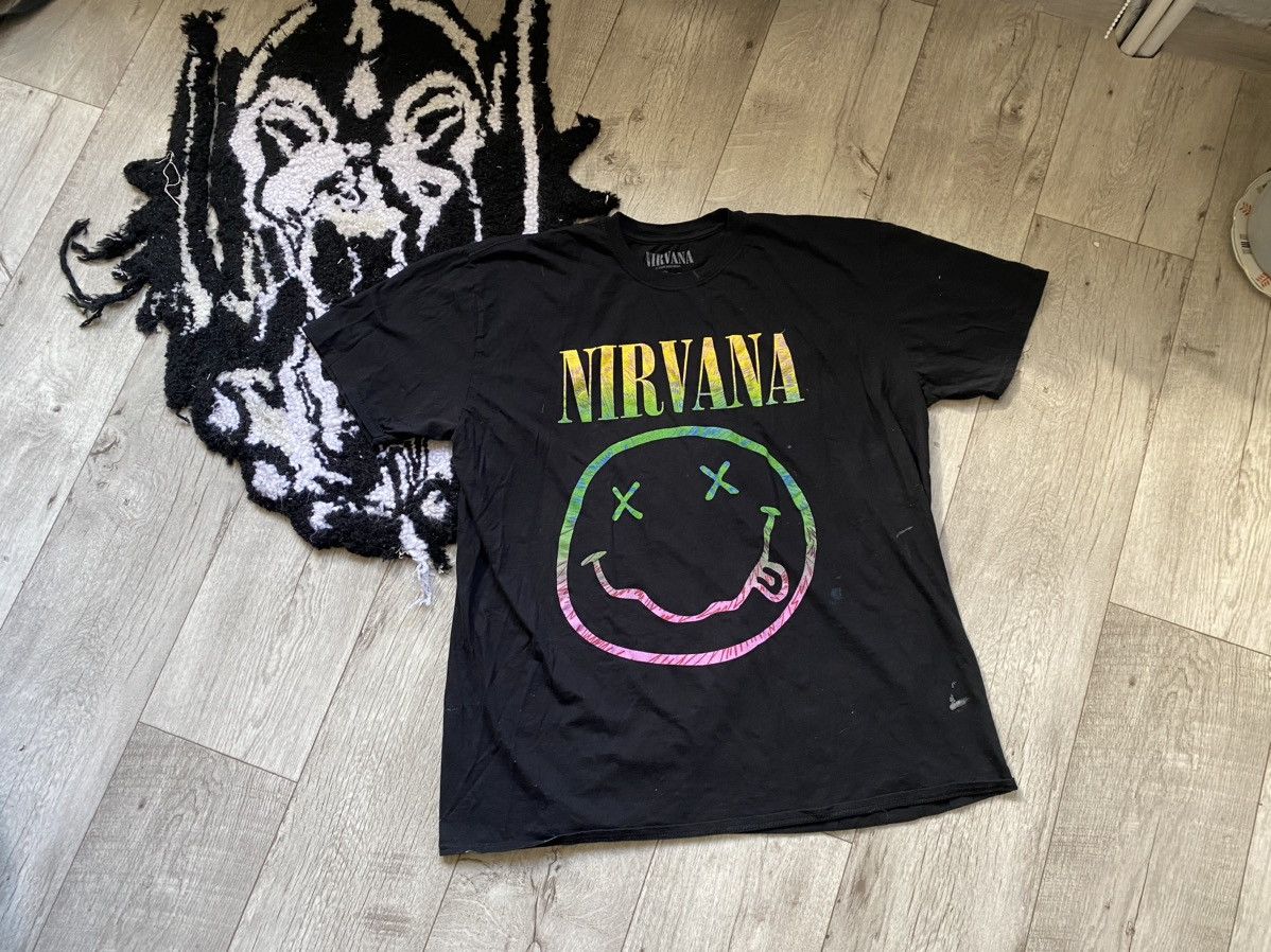 Band Tees AMAZING NIRVANA MULTICOLOR LOGO BAND T SHIRT Size US XL / EU 56 / 4 - 1 Thumbnail