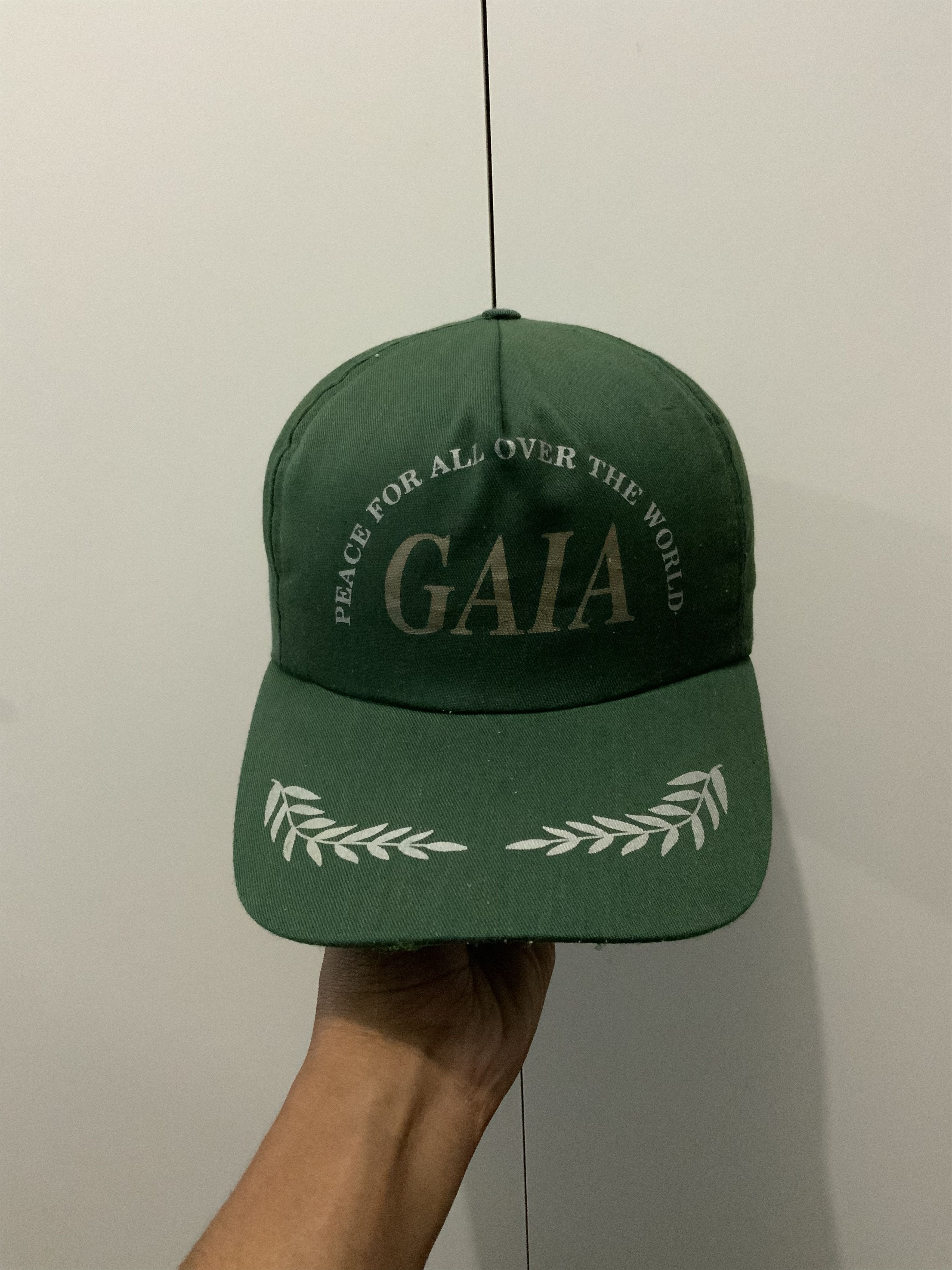 Vintage Vintage Gaia People for All Over The World Hat Size ONE SIZE - 1 Thumbnail