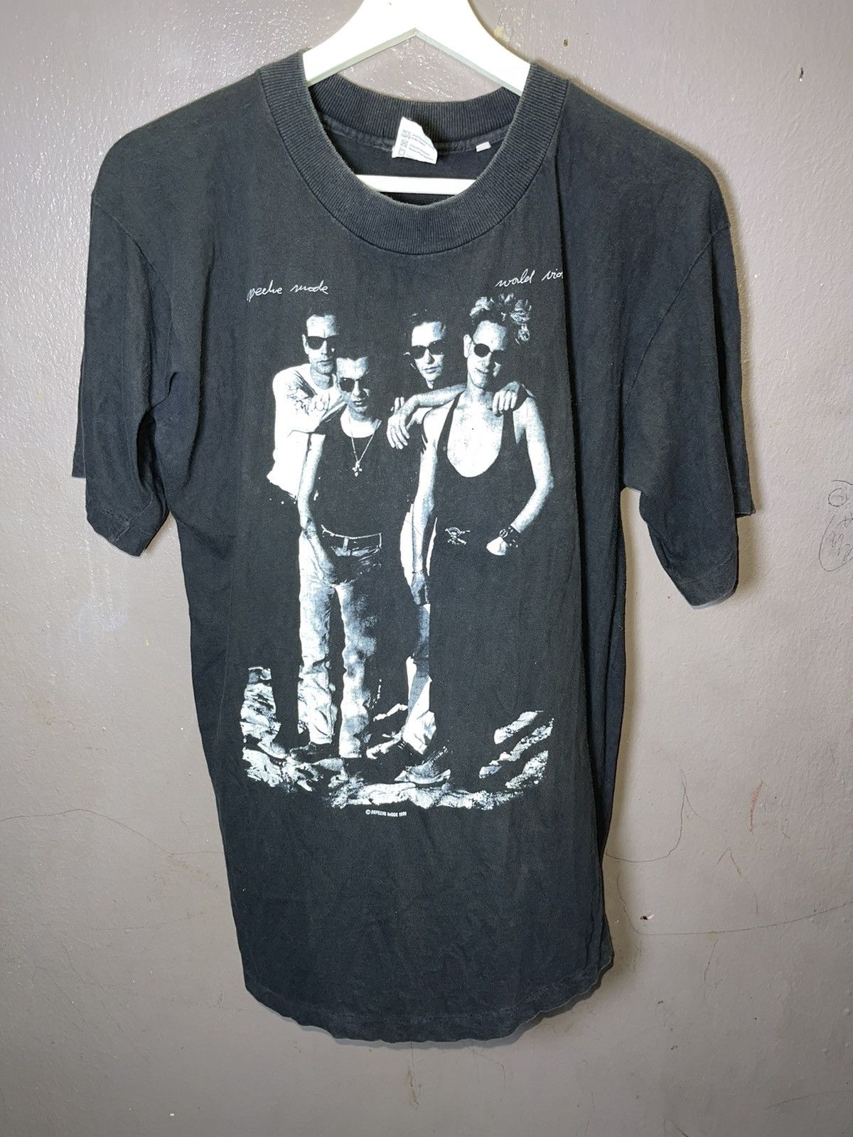 Vintage Rock Band Depeche Mode 90s tee