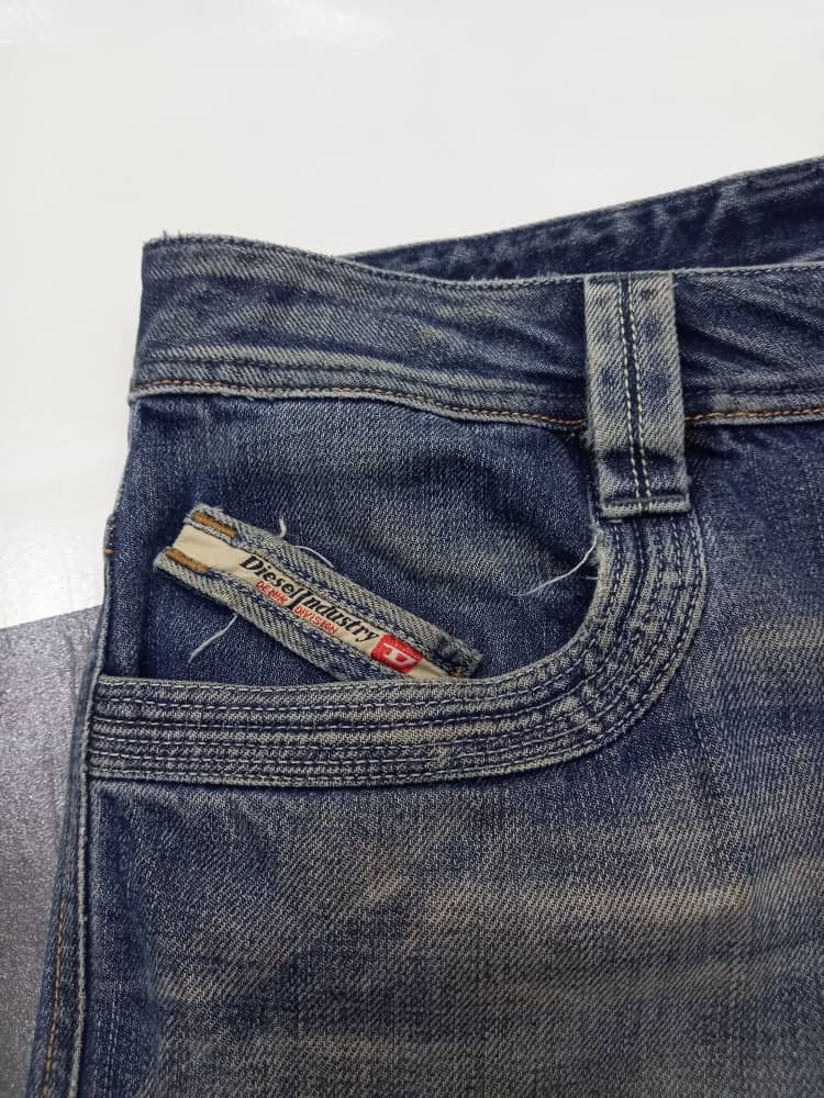 Diesel Diesel Industry Denim Division a little Distressed Size US 32 / EU 48 - 2 Thumbnail