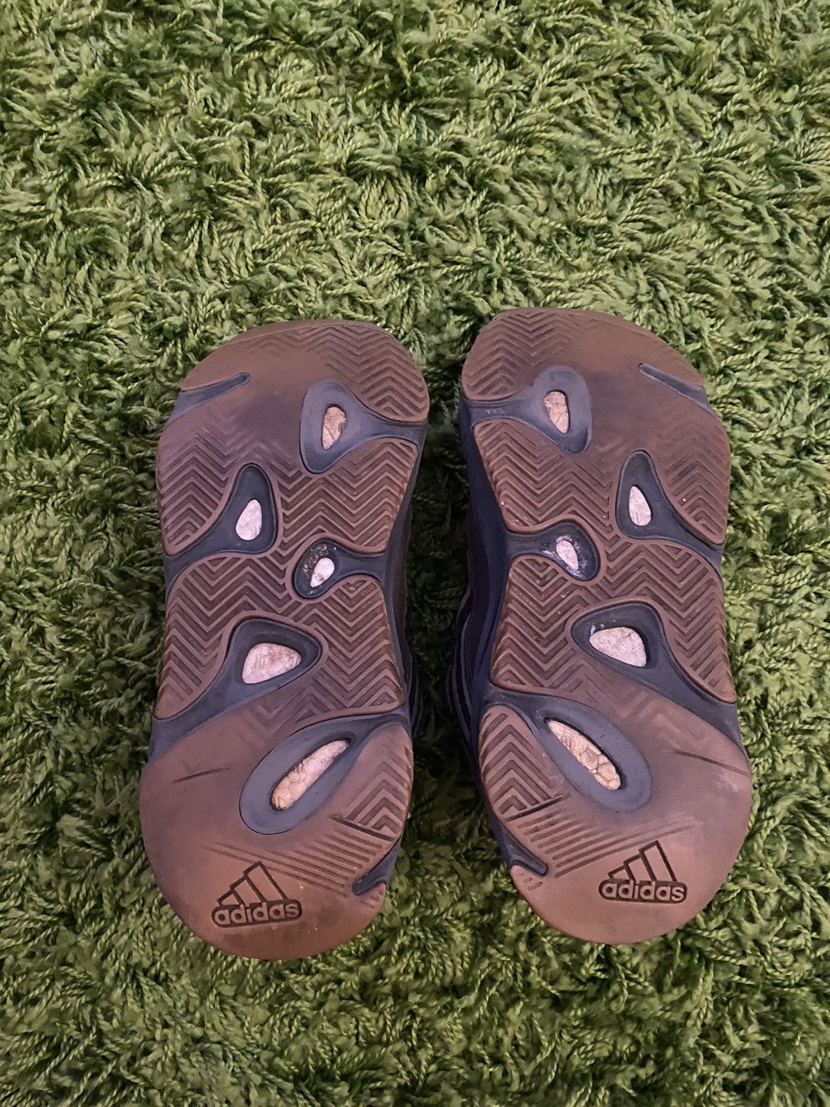 Adidas × Kanye West Yeezy Boost 700 V2 Geode 2019 Size US 8 / EU 41 - 6 Thumbnail