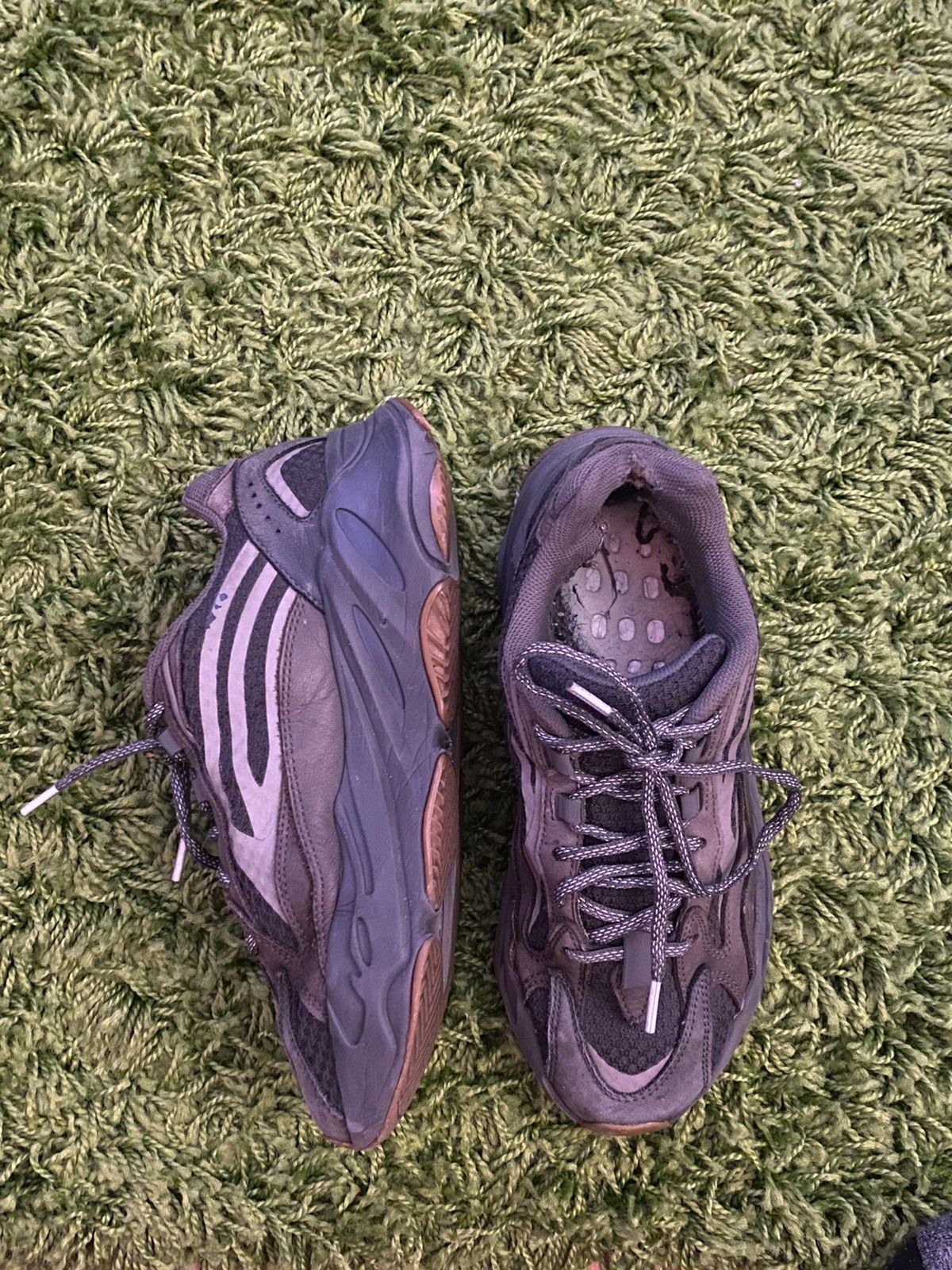 Adidas × Kanye West Yeezy Boost 700 V2 Geode 2019 Size US 8 / EU 41 - 2 Thumbnail