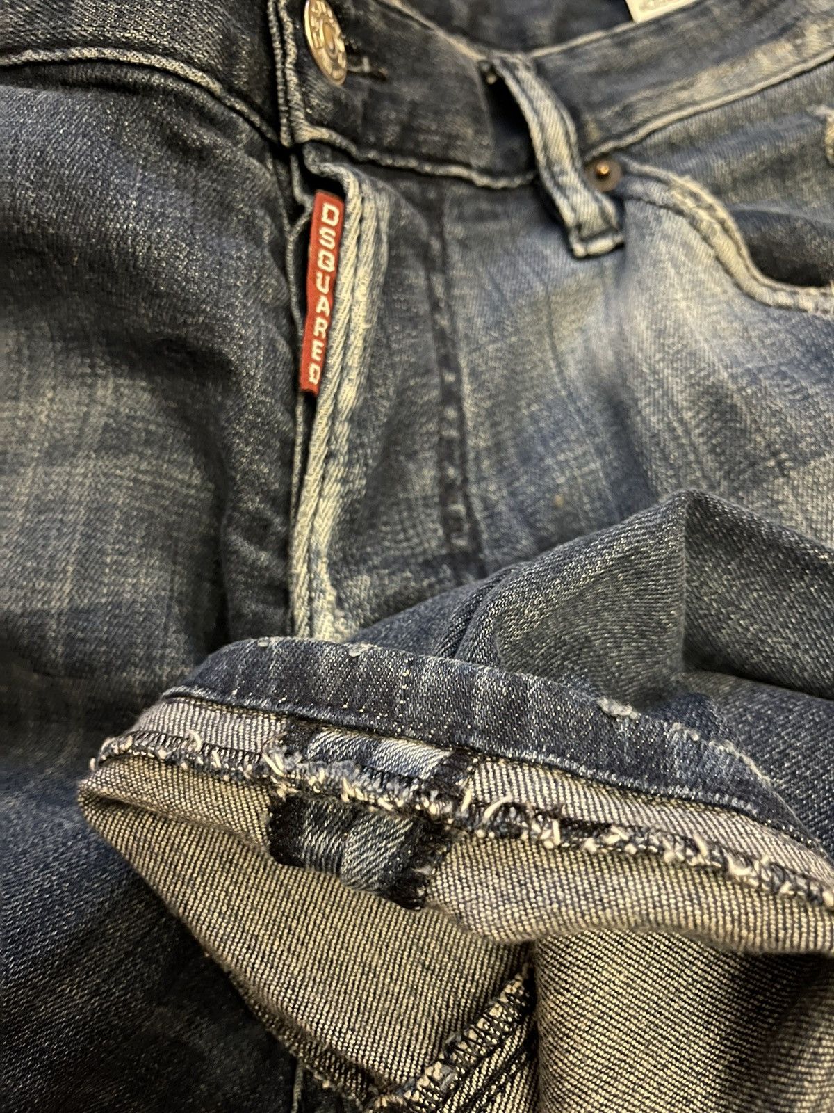 Dsquared2 Dsquared vintage blue faded distressed denim jeans Italy Size US 30 / EU 46 - 19 Thumbnail