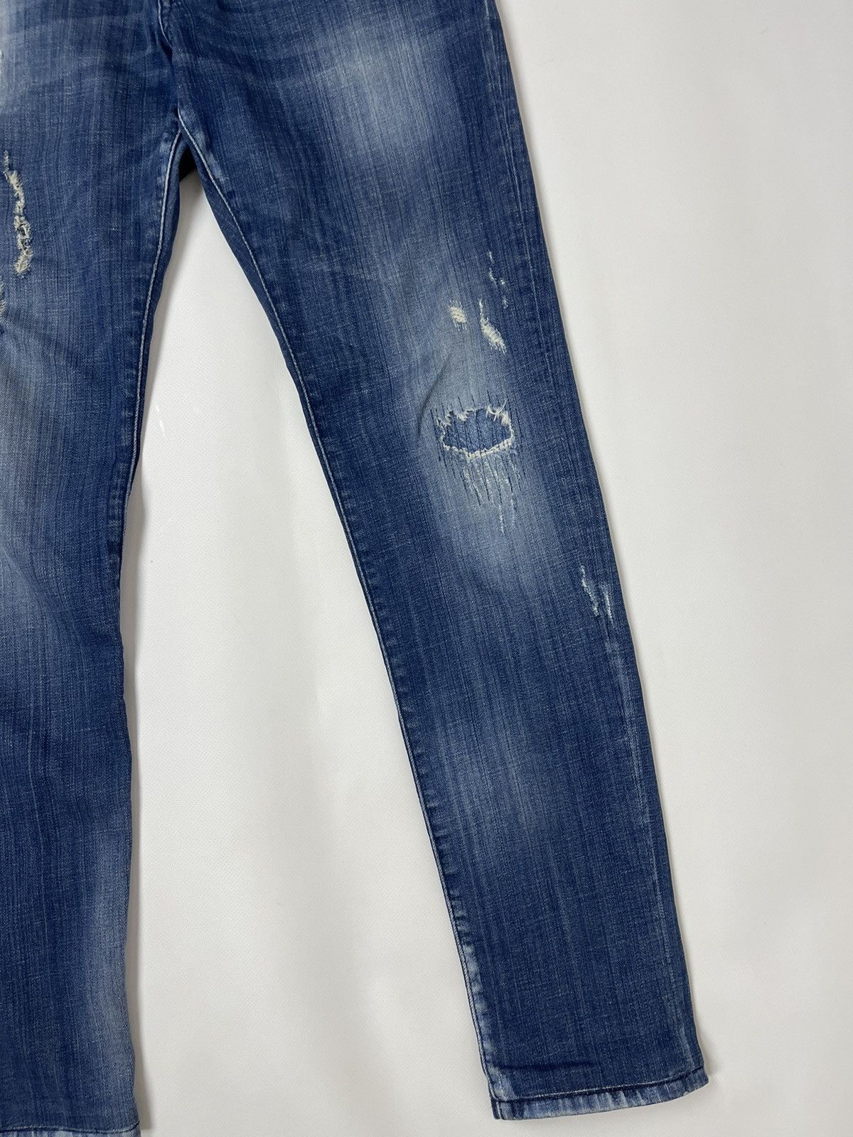 Dsquared2 Dsquared vintage blue faded distressed denim jeans Italy Size US 30 / EU 46 - 7 Thumbnail