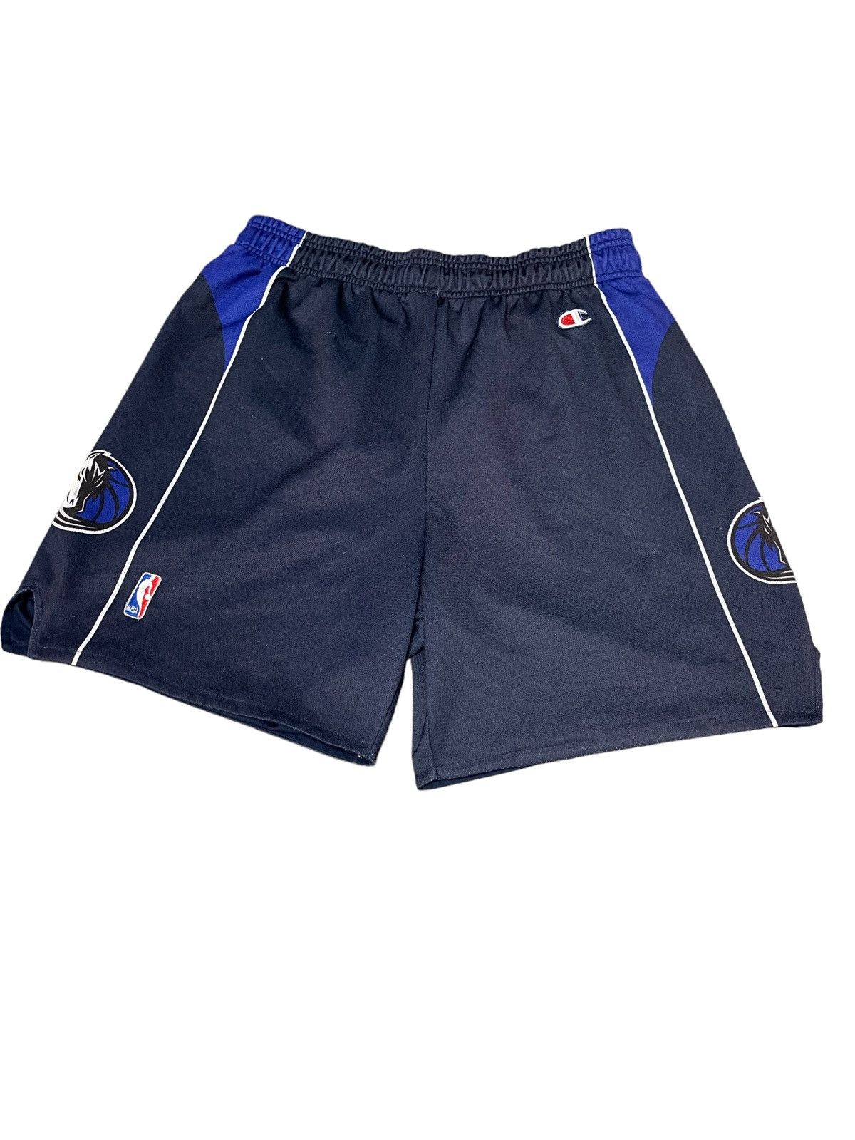 Champion Vintage Champion Dallas Mavericks Shorts Size US 36 / EU 52 - 1 Thumbnail