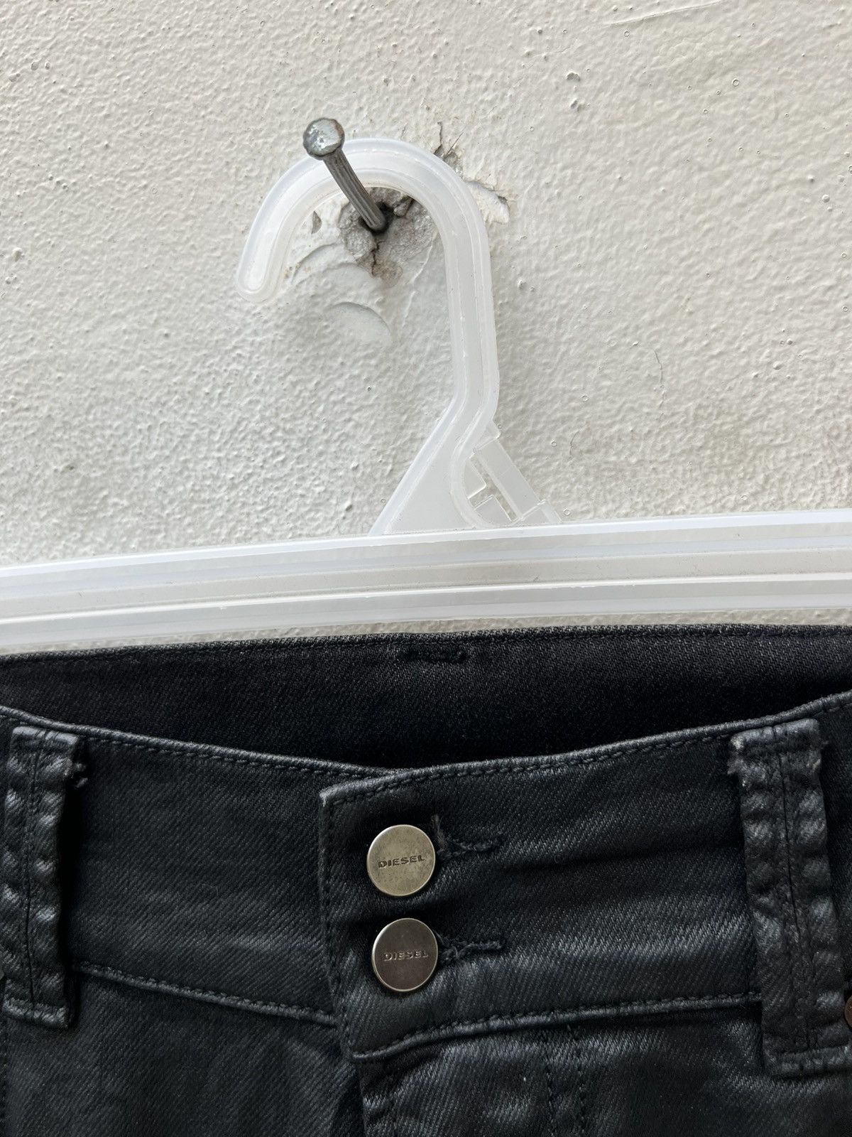 Diesel Vintage Diesel Italy Coated Wax Stretch Denim Cropped Jeans Size US 33 - 9 Thumbnail