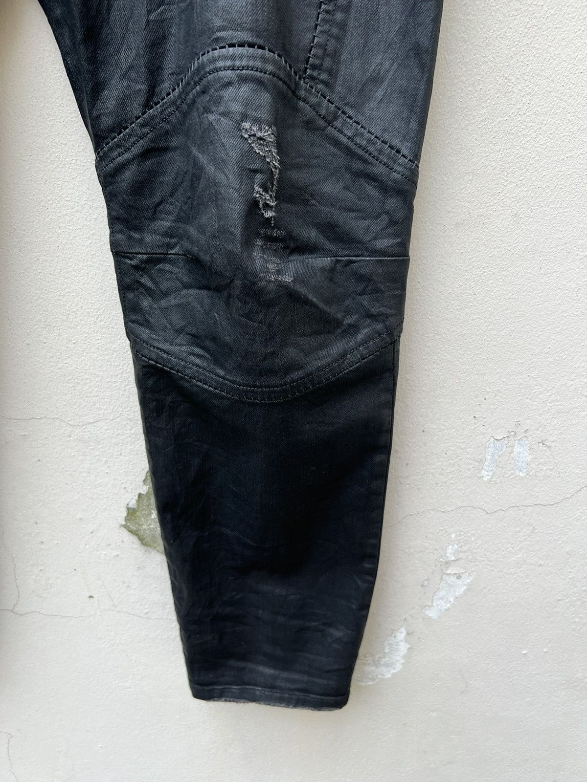 Diesel Vintage Diesel Italy Coated Wax Stretch Denim Cropped Jeans Size US 33 - 14 Thumbnail