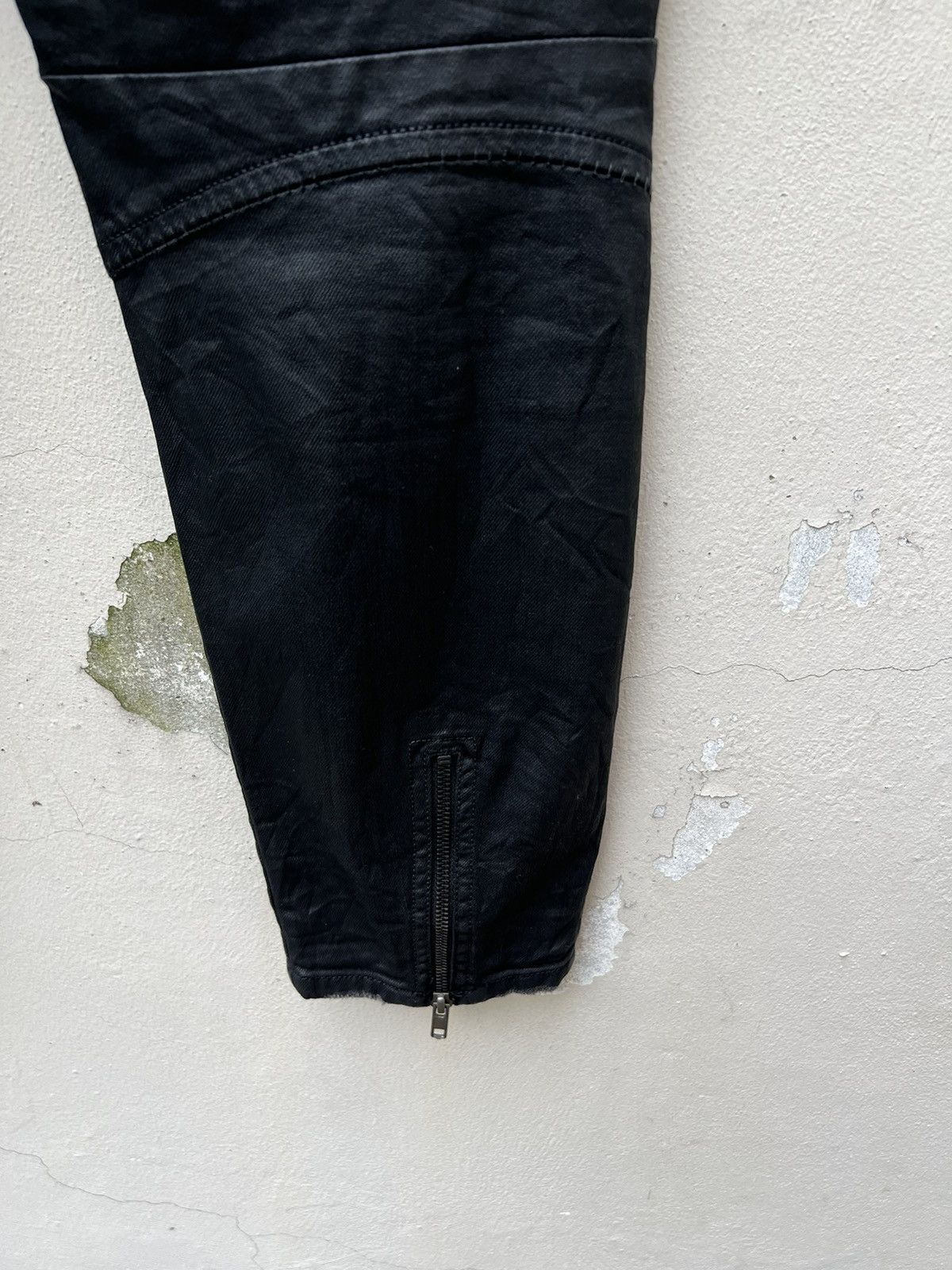 Diesel Vintage Diesel Italy Coated Wax Stretch Denim Cropped Jeans Size US 33 - 19 Thumbnail